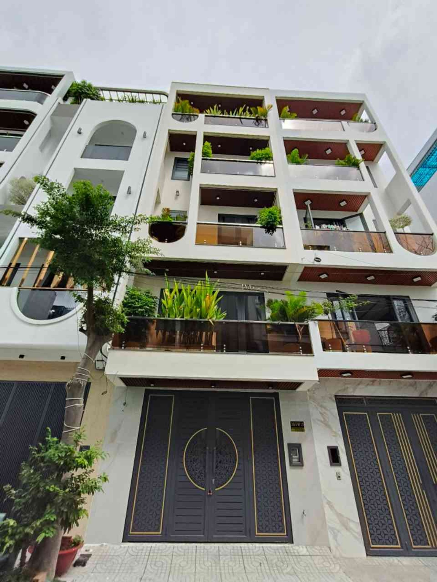 Cơ Hội Sở Hữu Nhà Riêng Vị Trí Đẹp Quận 12 Với 4 Phòng Ngủ Sang Trọng