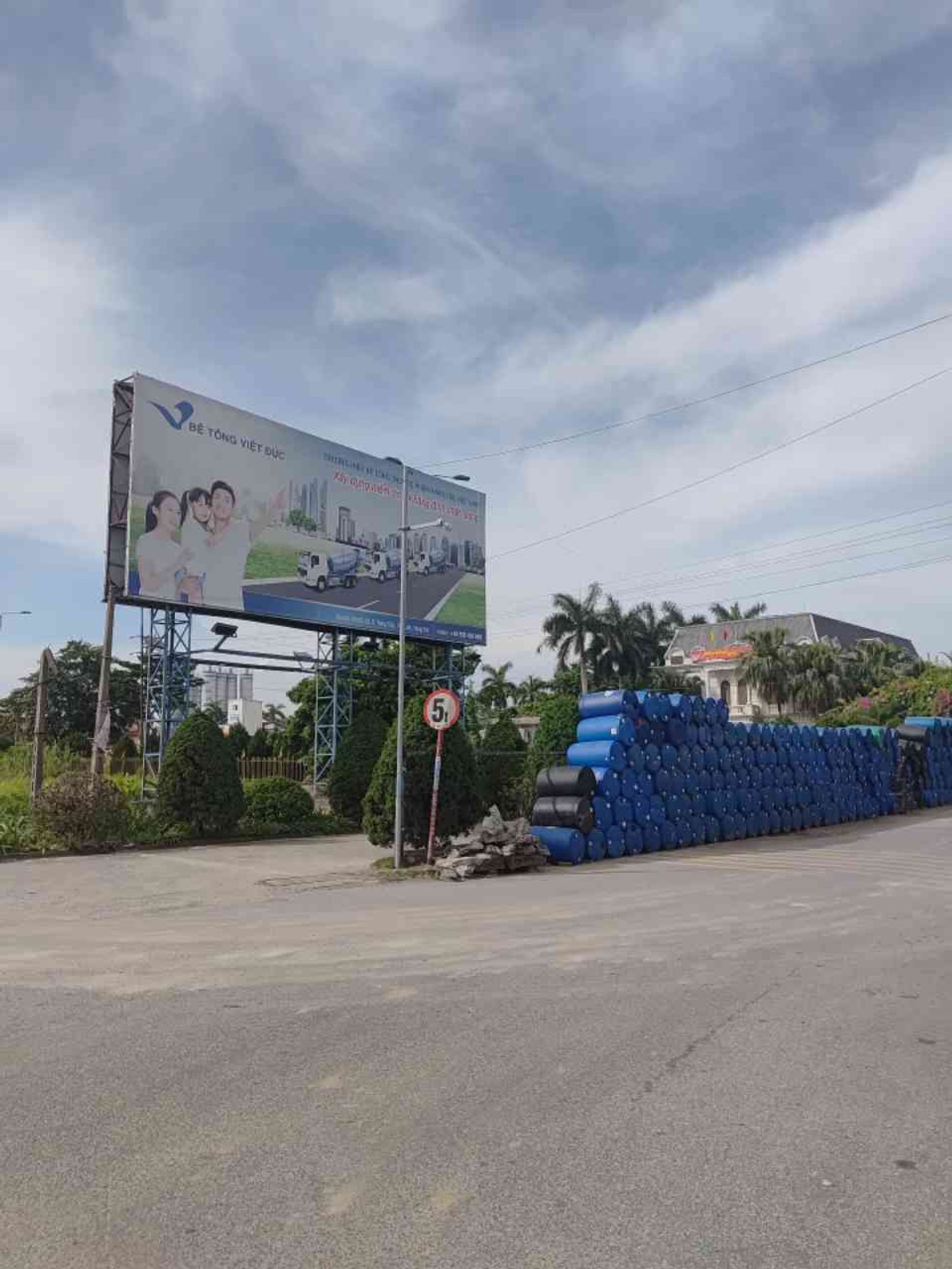 Bán đất vị trí đẹp tại Như Quỳnh, diện tích 89.8 m² giá hợp lý