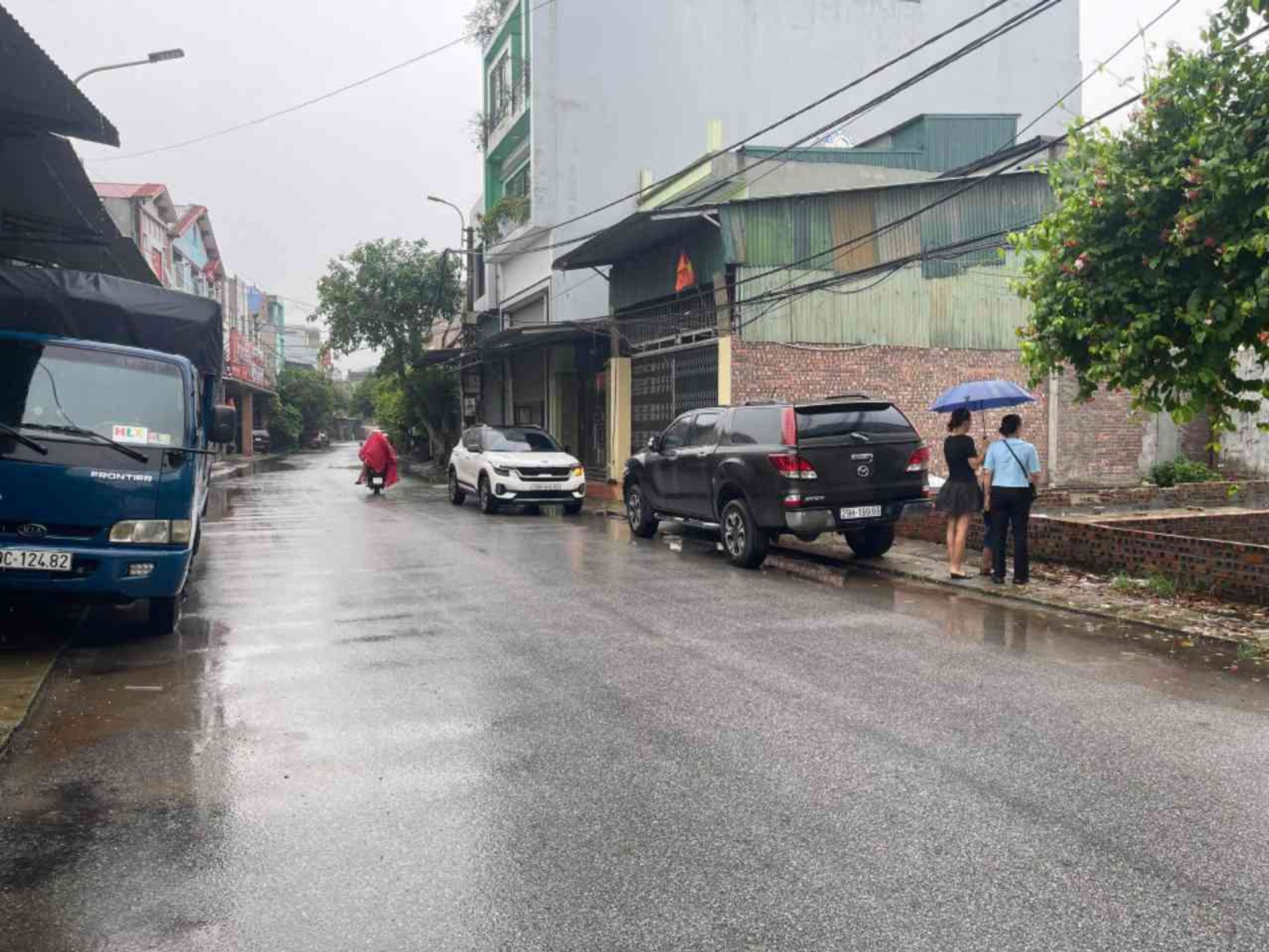 Bán đất mặt phố Nguyễn Chu Hòa, Phường Phù Khê, Từ Sơn, Bắc Ninh, mặt tiền 4m, vỉa hè rộng