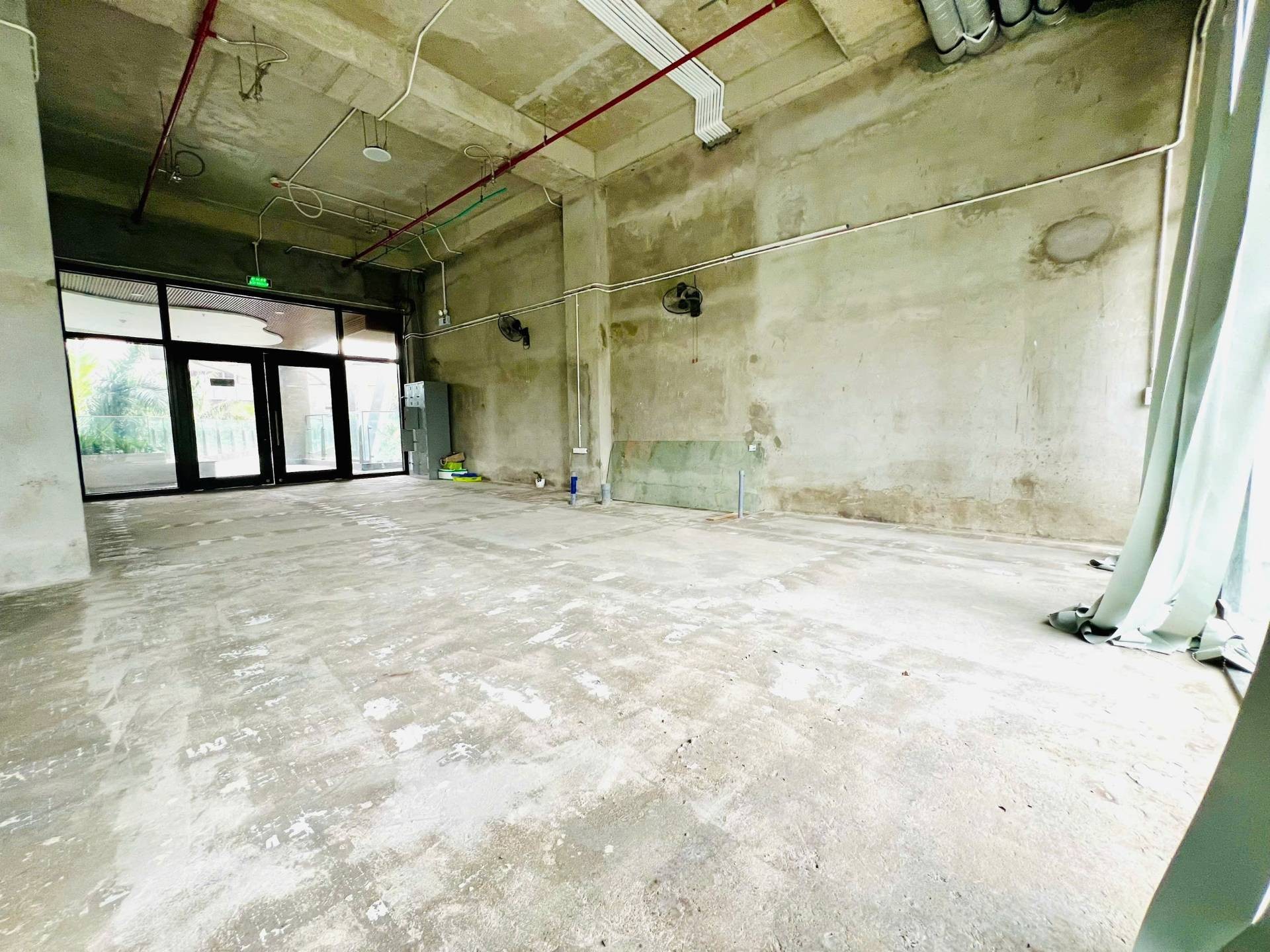 Bán căn hộ dịch vụ 3 phòng ngủ tại Ecopark, diện tích 68.8m², sổ đỏ lâu dài