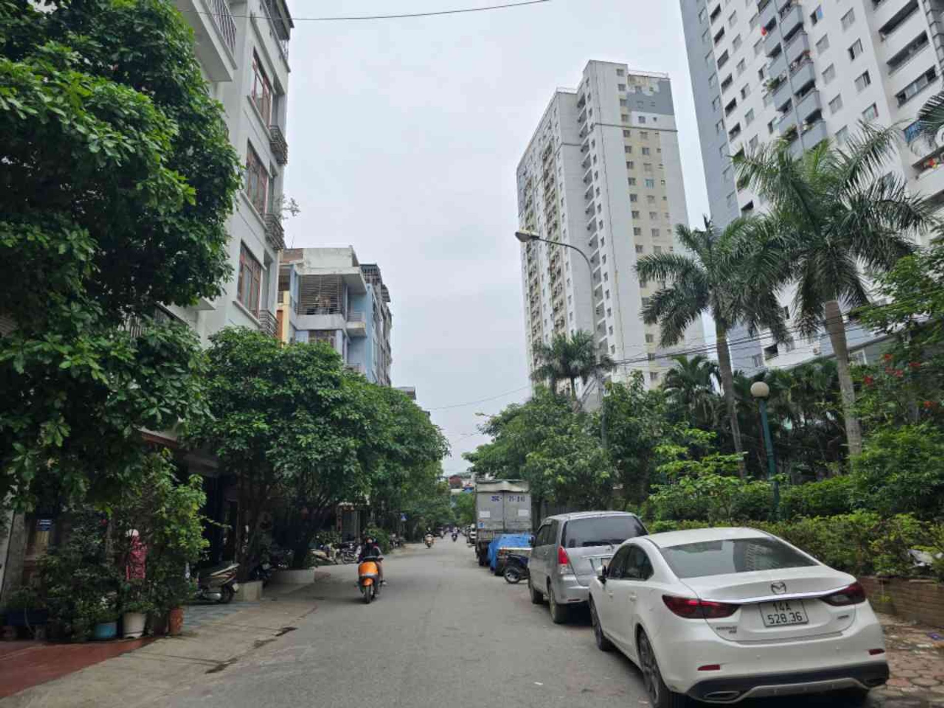 Bán nhà liền kề Ngô Thì Nhậm 5 tầng diện tích 47.6m2 vị trí cực đẹp kinh doanh đỉnh