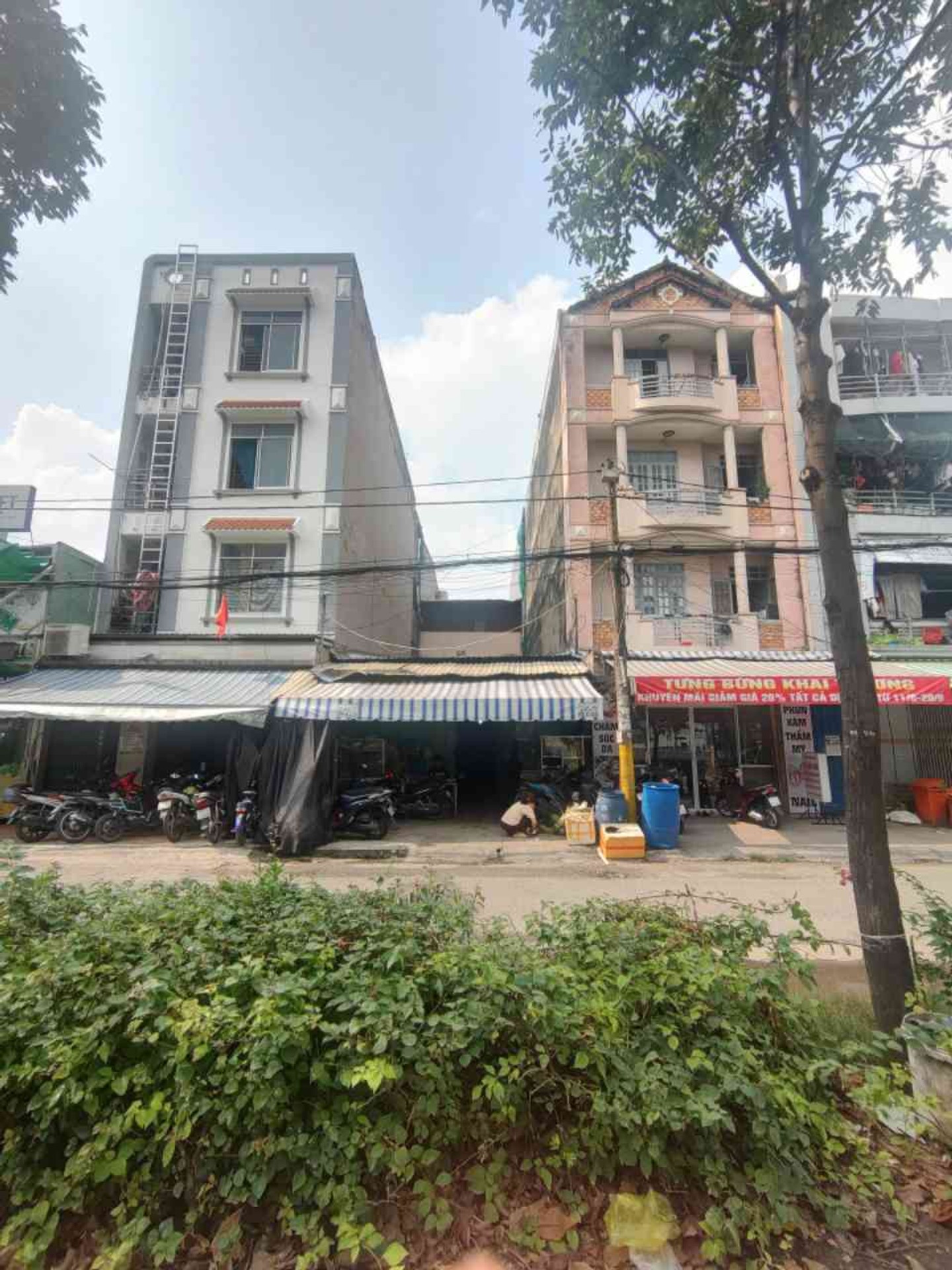 Đất kinh doanh sầm uất gần chợ đêm Bà Hom, Bình Tân