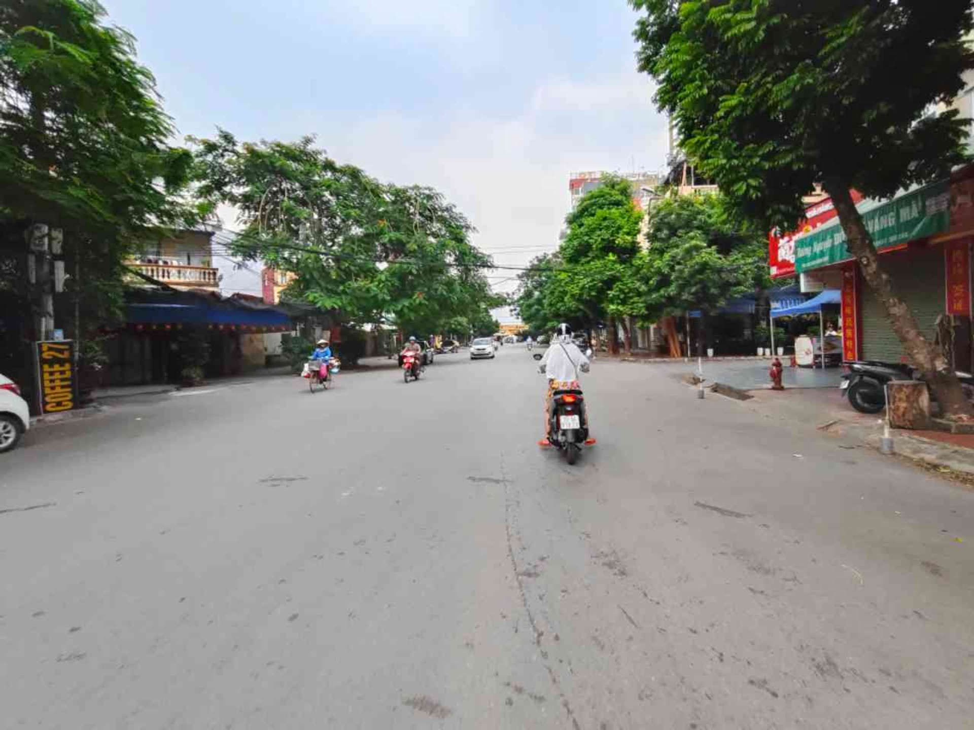 Bán nhà mặt phố hai mặt tiền tại phường Văn Cao, diện tích 99.9 m², giá 18.45 tỷ đồng