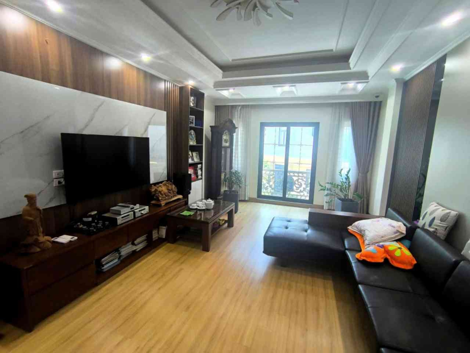 BÁN NHÀ KHU VIP PHÚ DIỄN 68M2, 7 TẦNG – PHÂN LÔ Ô TÔ TRÁNH – VỈA HÈ 5M – THANG MÁY