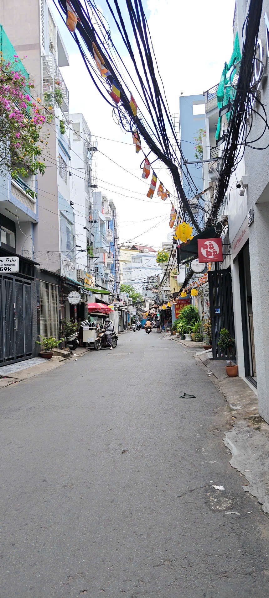 Nhà bán khu ẩm thực Âu Dương Lân quận 8, 3PN , 3tầng , hẻm xe hơi tận nhà ,giá chỉ 5,xtỷ