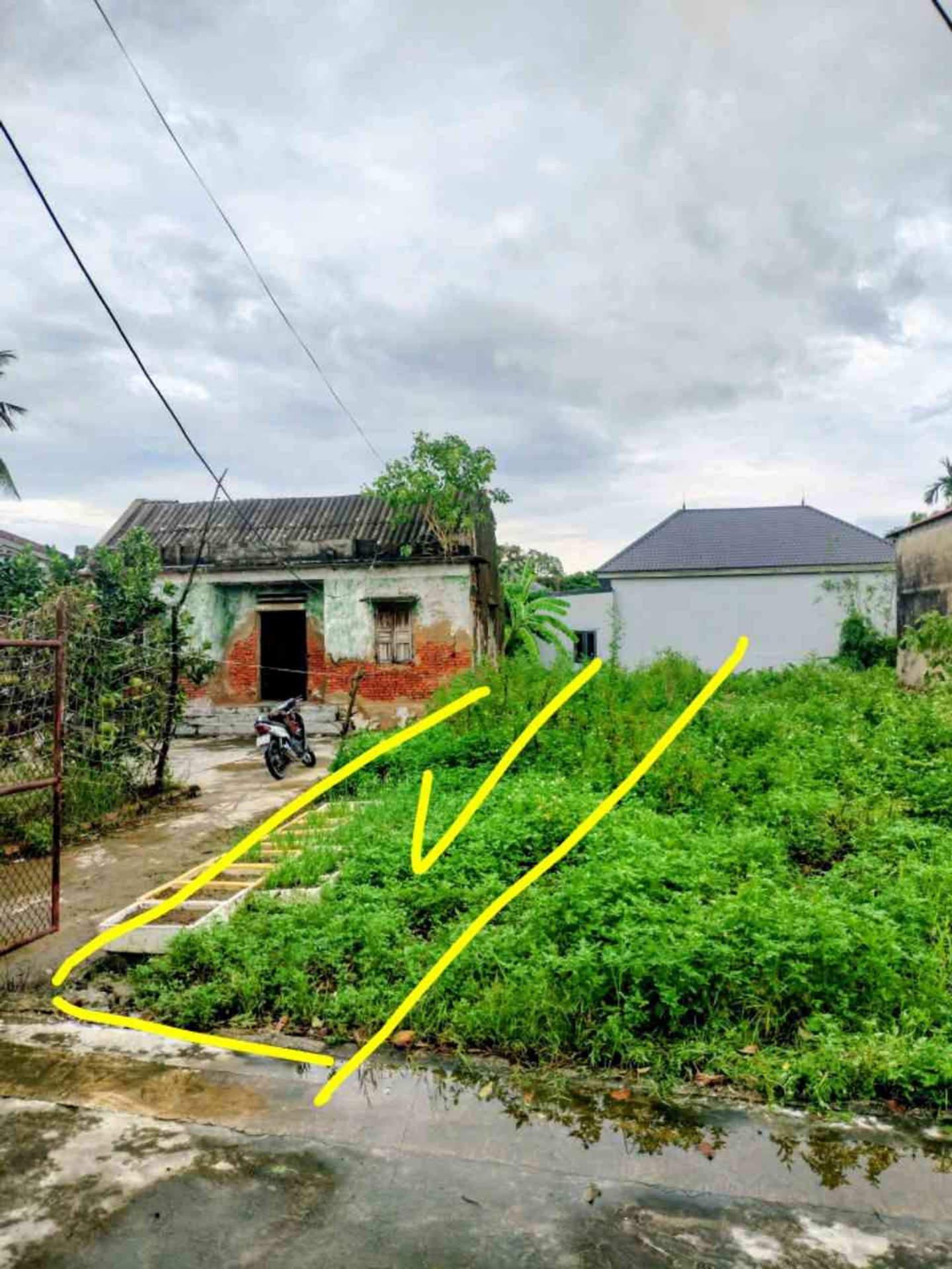 Bán đất mặt tiền tại Đại Hoàng, An Lão, lô góc ô tô vào tận đất