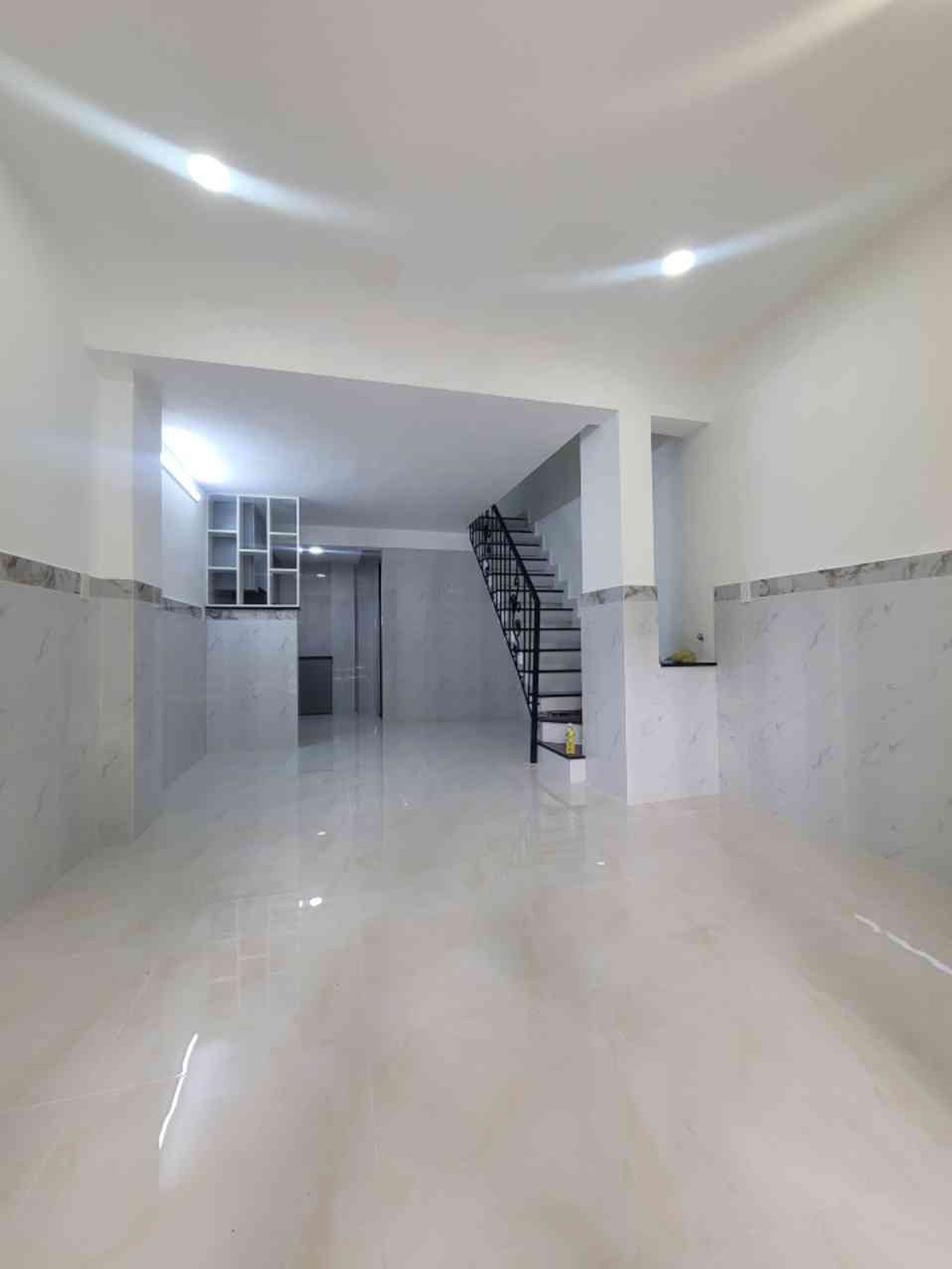 Bán nhà mặt phố 2 tầng, mặt tiền 3.7m tại Tân Phú, giá 4.4 tỷ