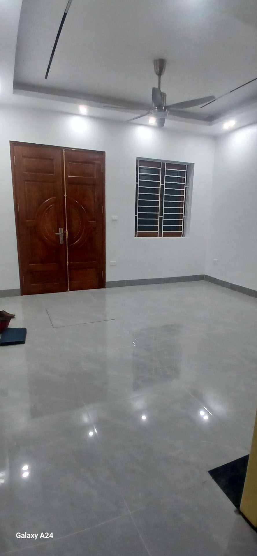 Bán nhà Xuân Đỉnh ngay công viên, 6 tầng thang máy, lô góc. Đẹp long lanh. 10.5 tỷ