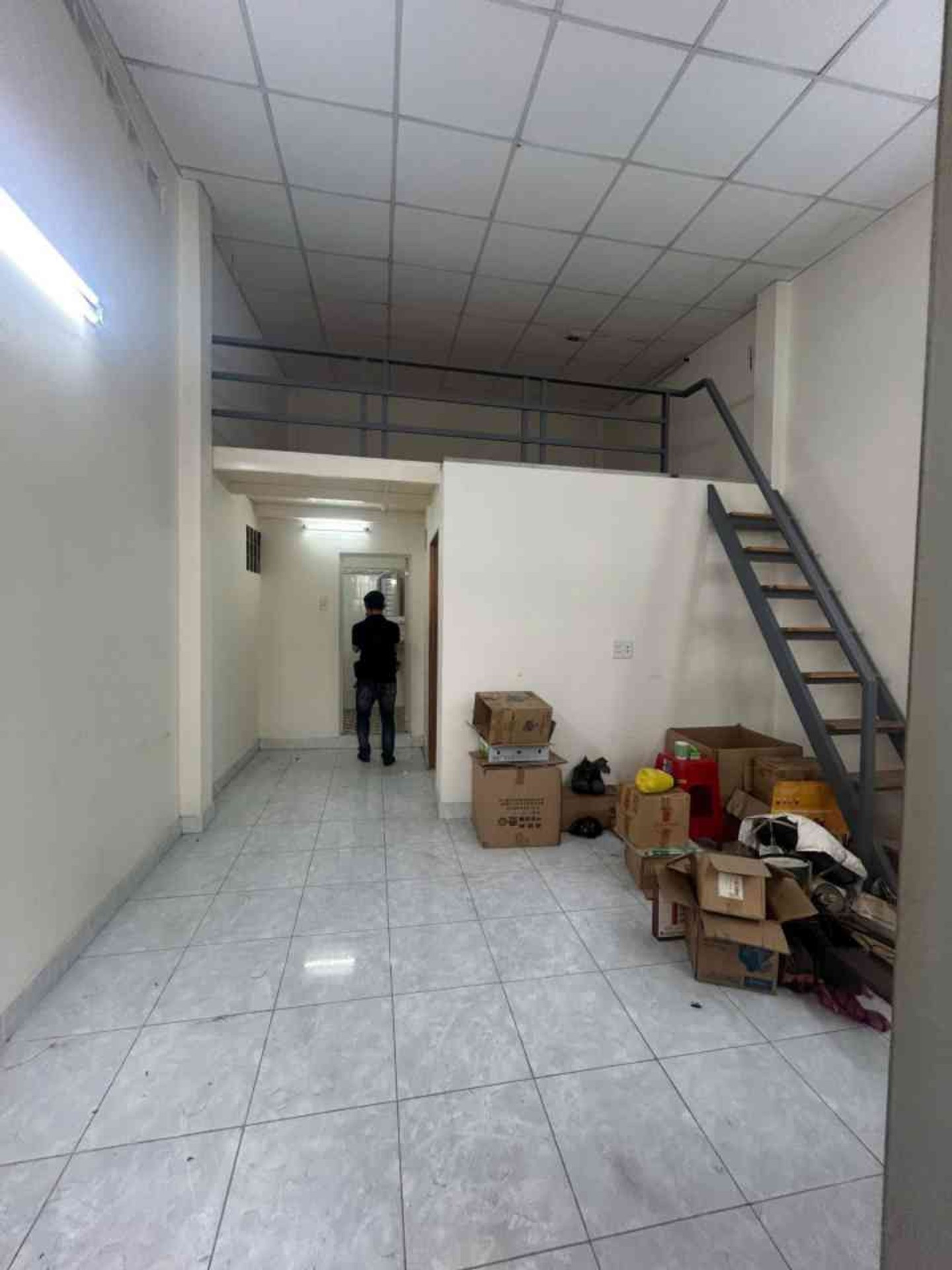 Nhà xinh, vị trí đẹp ngay phố Chợ Lớn, tiện nghi đầy đủ