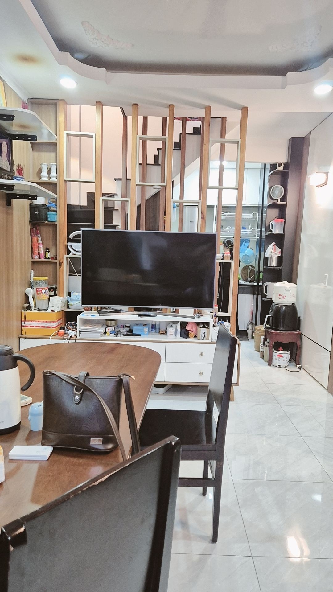 Nhà 2 tầng mới tinh, nội thất cao cấp sẵn vào ở ngay tại Tân Bình