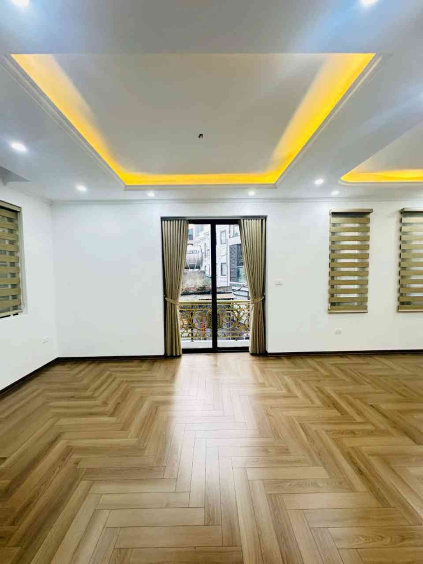 Bán nhà riêng 6 tầng,dt~60, thang máy, phố Minh Khai, lô góc, gara ô tô, gần phố, giá nhỉnh 24tỷ