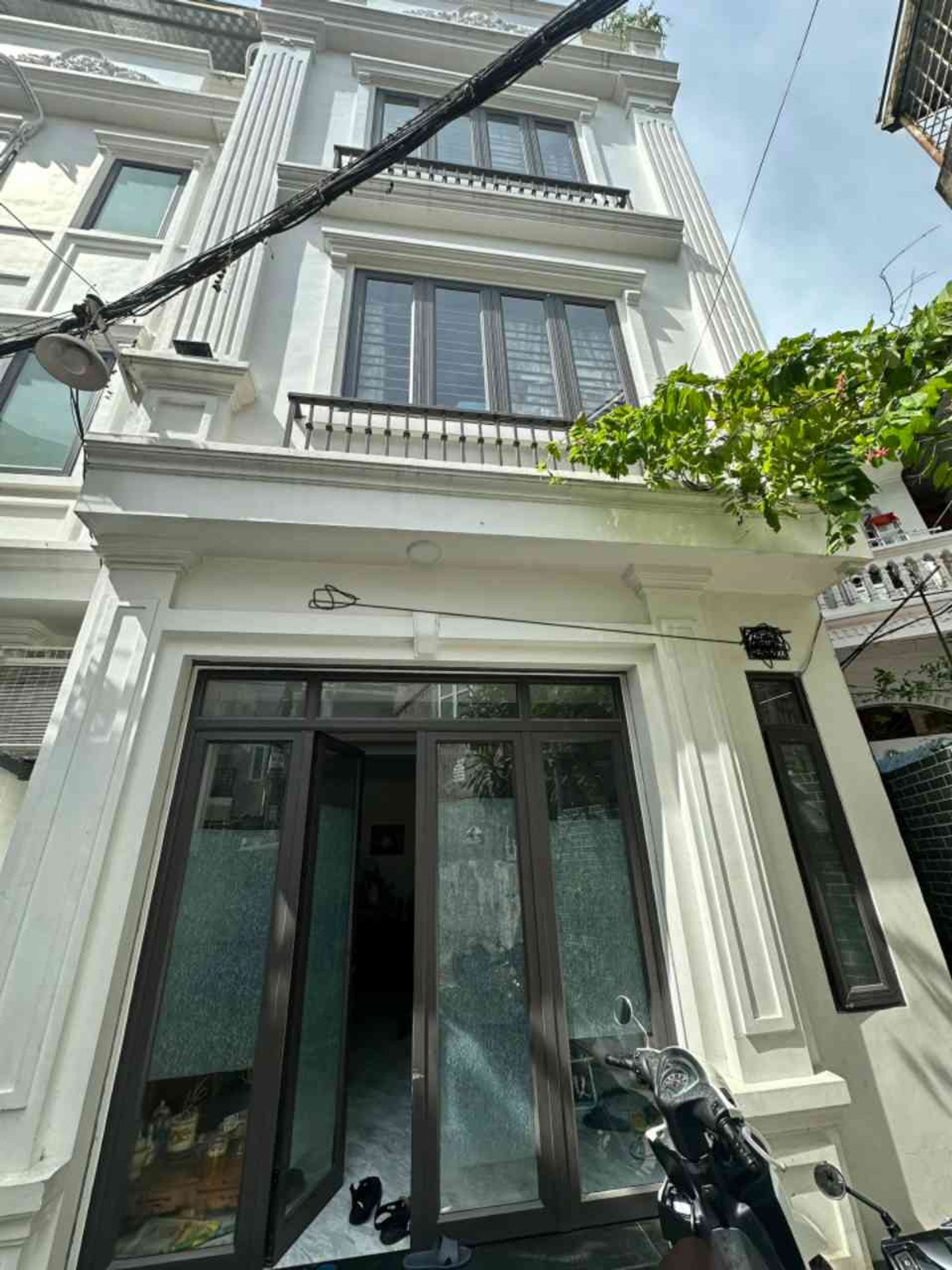 Nhà riêng 4 tầng tại Miếu Hai Xã với thiết kế thông thoáng và kiên cố