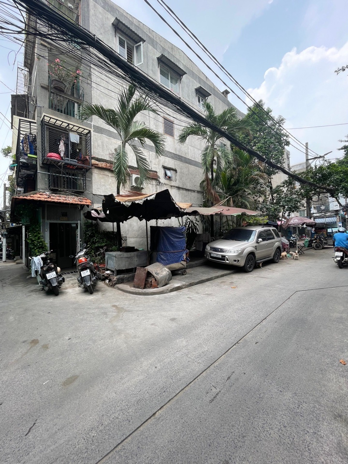 Bán căn hộ 2 phòng ngủ tầng trệt tại quận 10