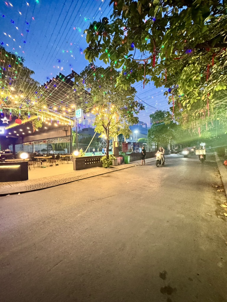 Nhà lô góc rộng 8m - Sống sang Gò Vấp