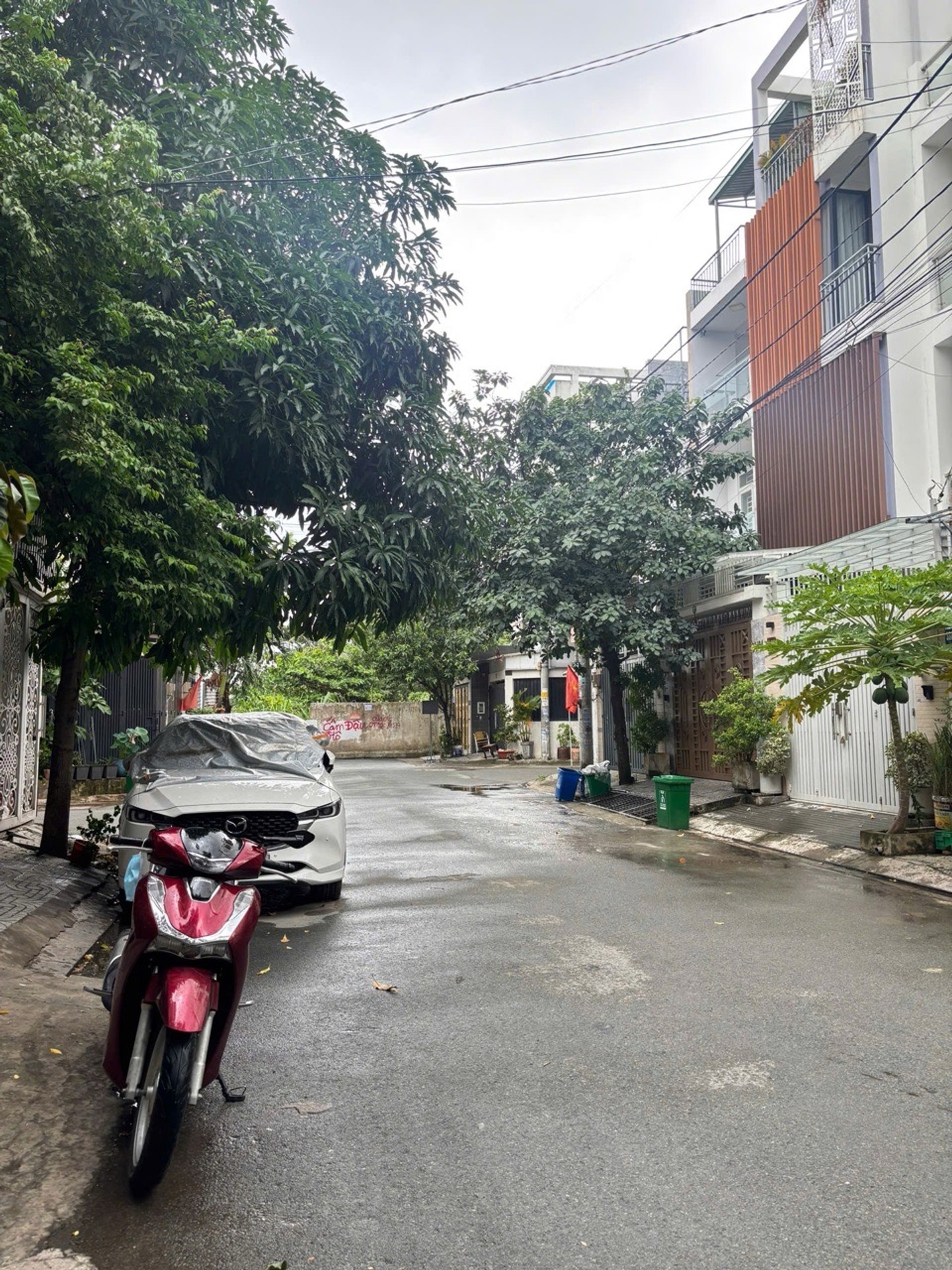 💥BÁN NHÀ 4 TẦNG - QL13 KẾ ĐH LUẬT- ĐƯỜNG 10M - Ô TÔ ĐẬU ĐỖ NGÀY ĐÊM💥