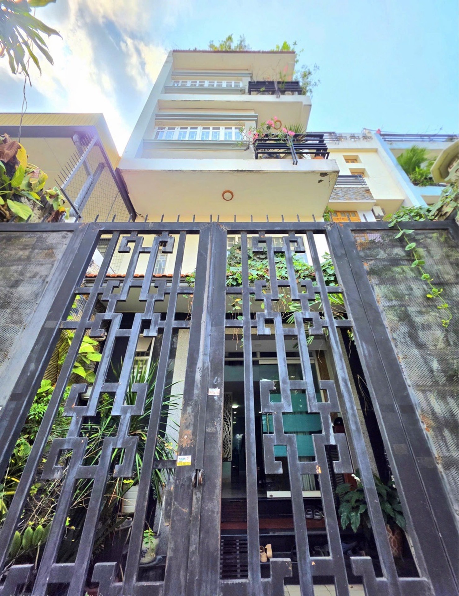 Bán nhà đường Lê Đức Thọ,diện tích 80m2 5 tầng, ngang 4.5, dài 19, giá 9.2 tỷ
