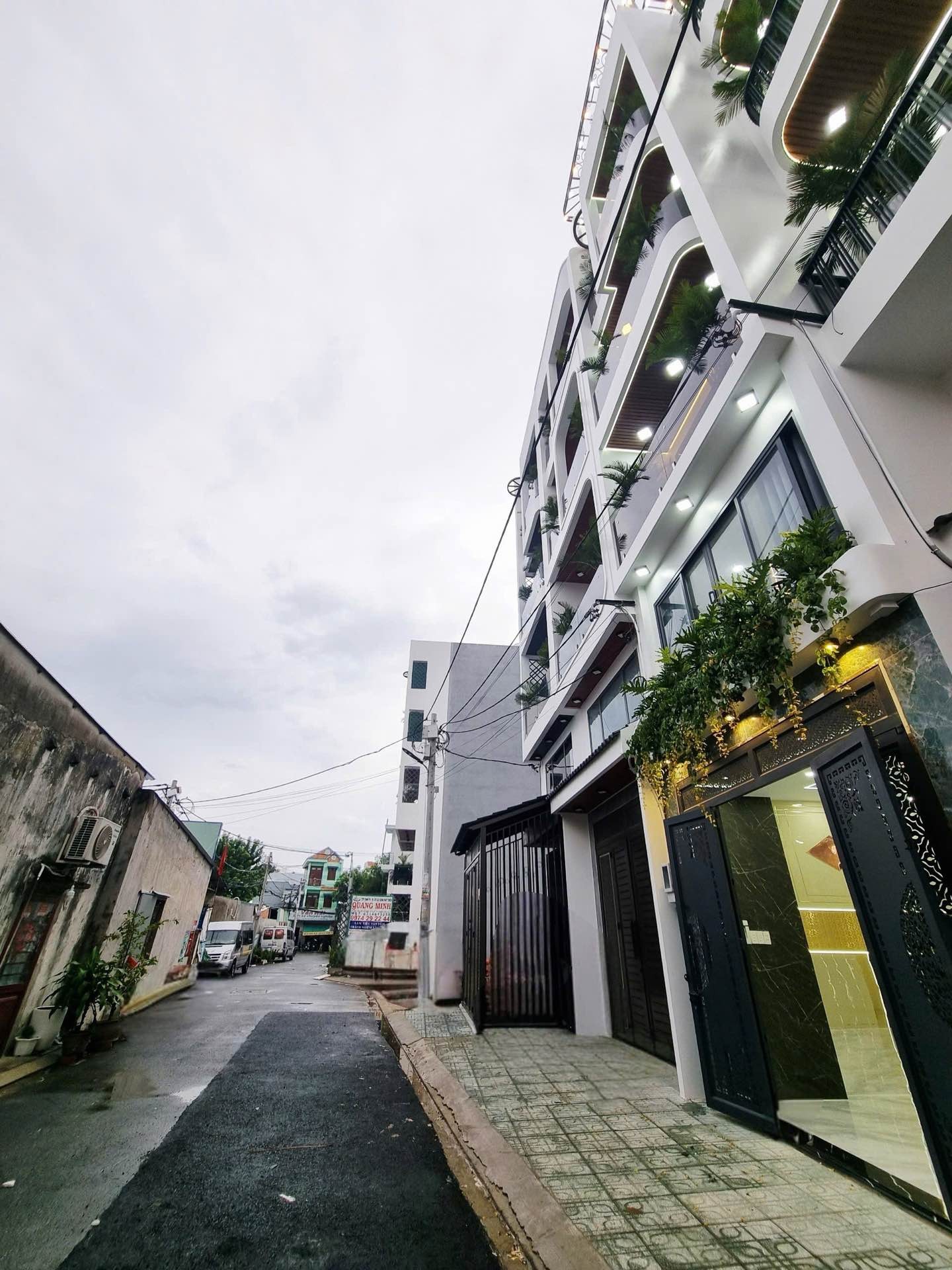 Bán nhà riêng trung tâm Quận 12, Trần Thị Cờ, 5 tầng thang máy, diện tích 80m2
