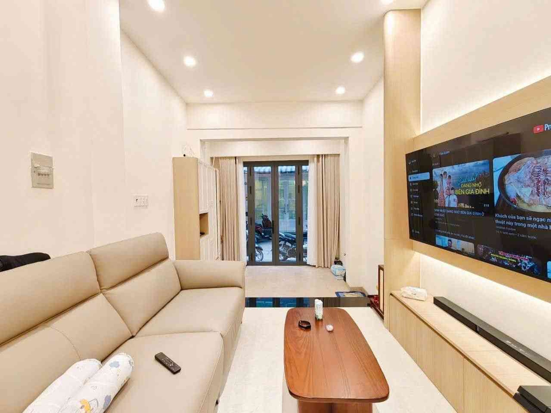 Nhà 4 Tầng Kiên Cố Cạnh Sư Vạn Hạnh - Hẻm Xe Hơi, Giá Tốt