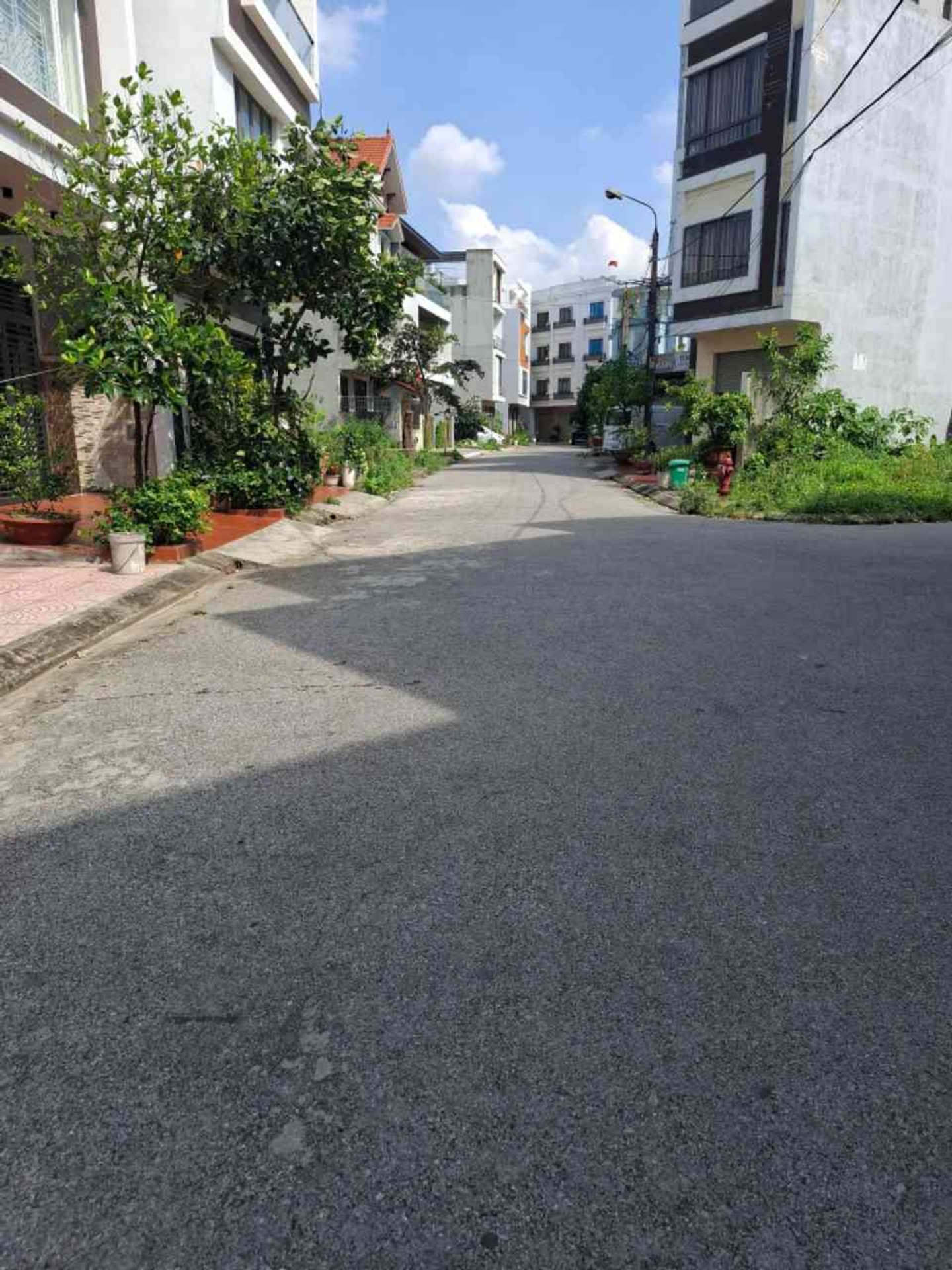 Bán đất nền hướng Tây Nam tại khu TDC Hồ Đá, Hồng Bàng với mặt tiền rộng 6m