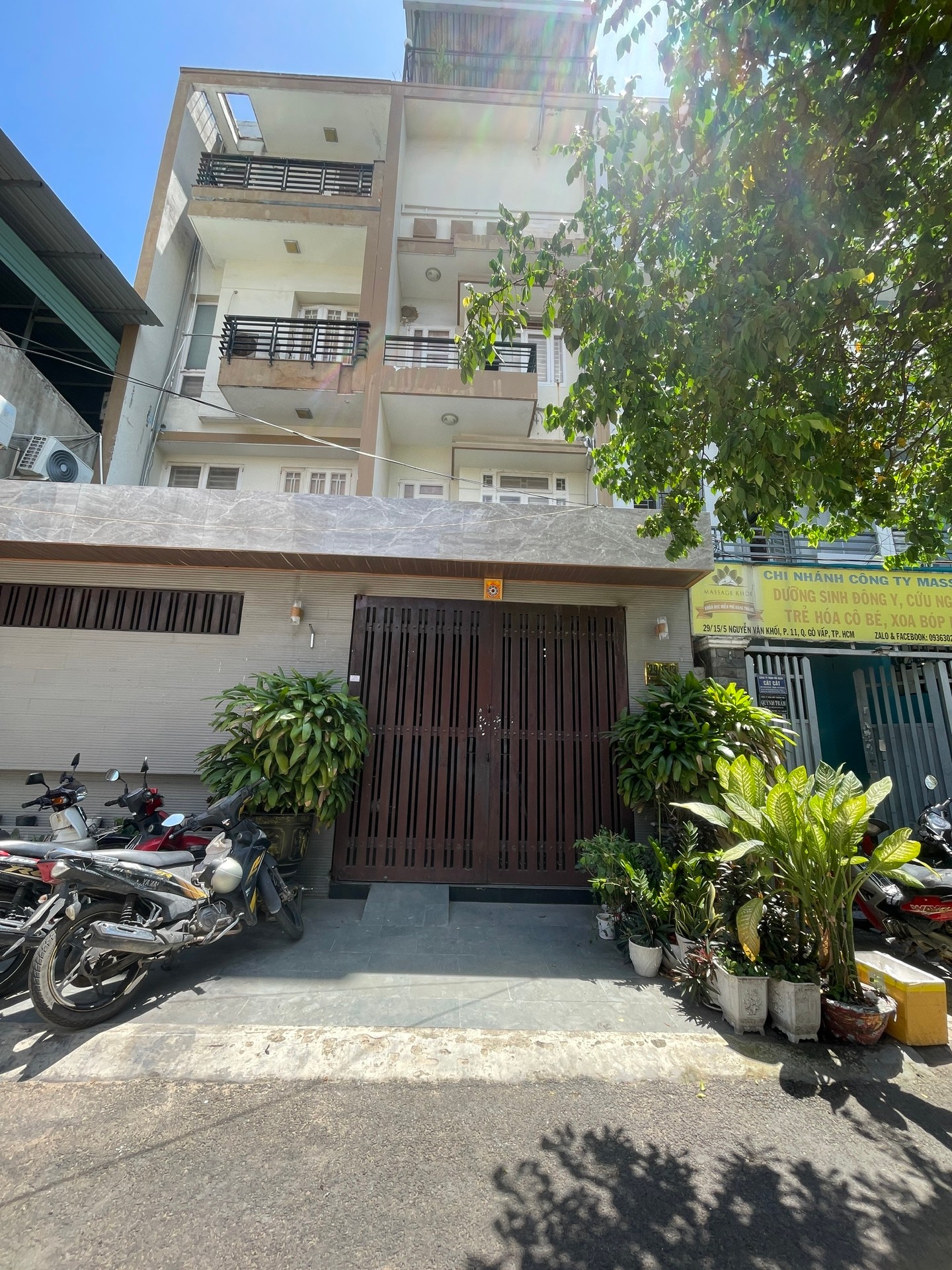 Biệt Thự Hiện Đại 5 Tầng Tại Trung Tâm Thông Tây Hội