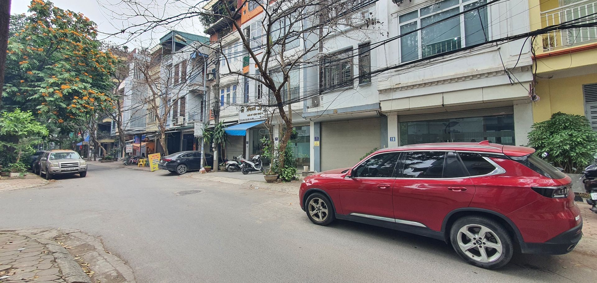 Cơ hội sở hữu nhà liền kề kinh doanh đắc địa tại Văn Quán, giá tốt hiếm có