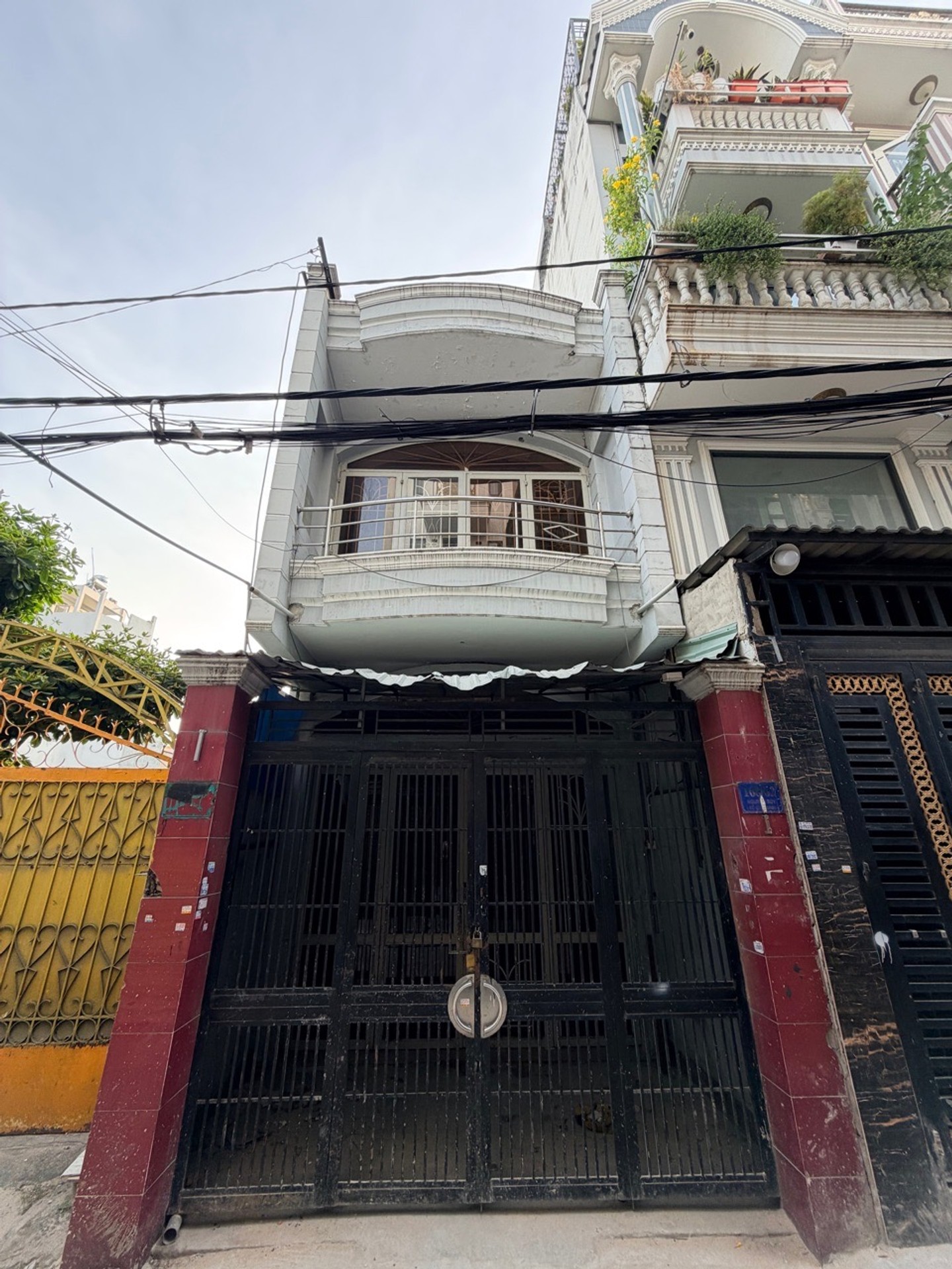 Bán nhà riêng 2 tầng tại phường với pháp lý chuẩn, mặt tiền 3.8m