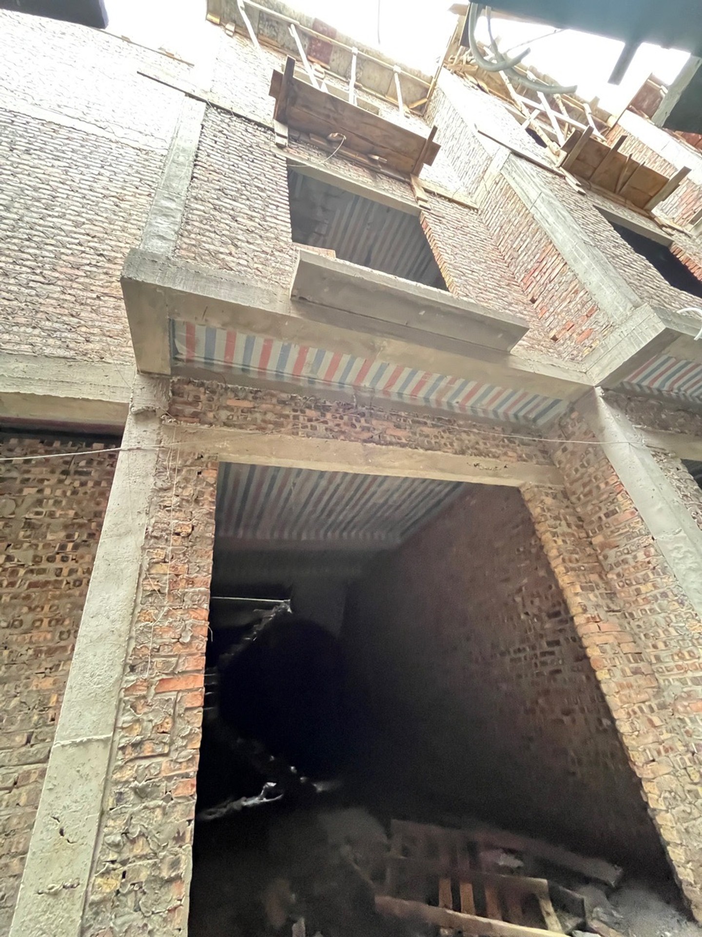 Bán nhà riêng 4 tầng tại phường Hàng Tổng, diện tích 40 m², giá 2,95 tỷ đồng