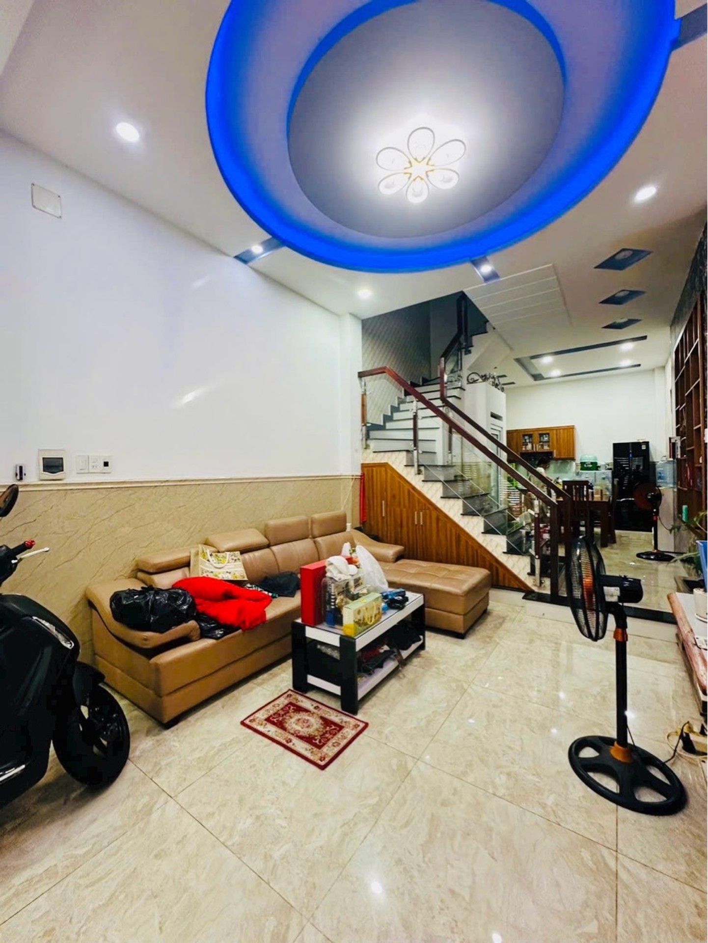 Nhà đẹp 4 tầng, hẻm ô tô, gần sân bay Gò Vấp