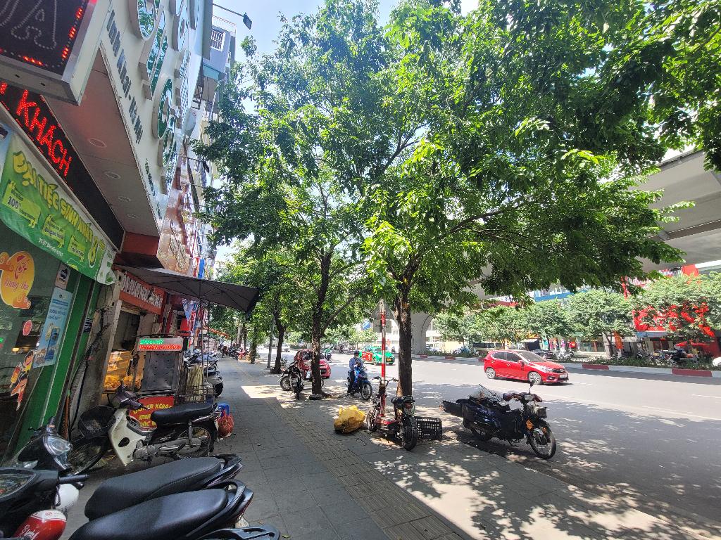 BÁN MẶT PHỐ MINH KHAI - VỈA HẺ ĐÁ BÓNG - KINH DOANH CÁC LOẠI HÌNH - QUY HOẠCH ỔN ĐỊNH - 215M - 75TỶ