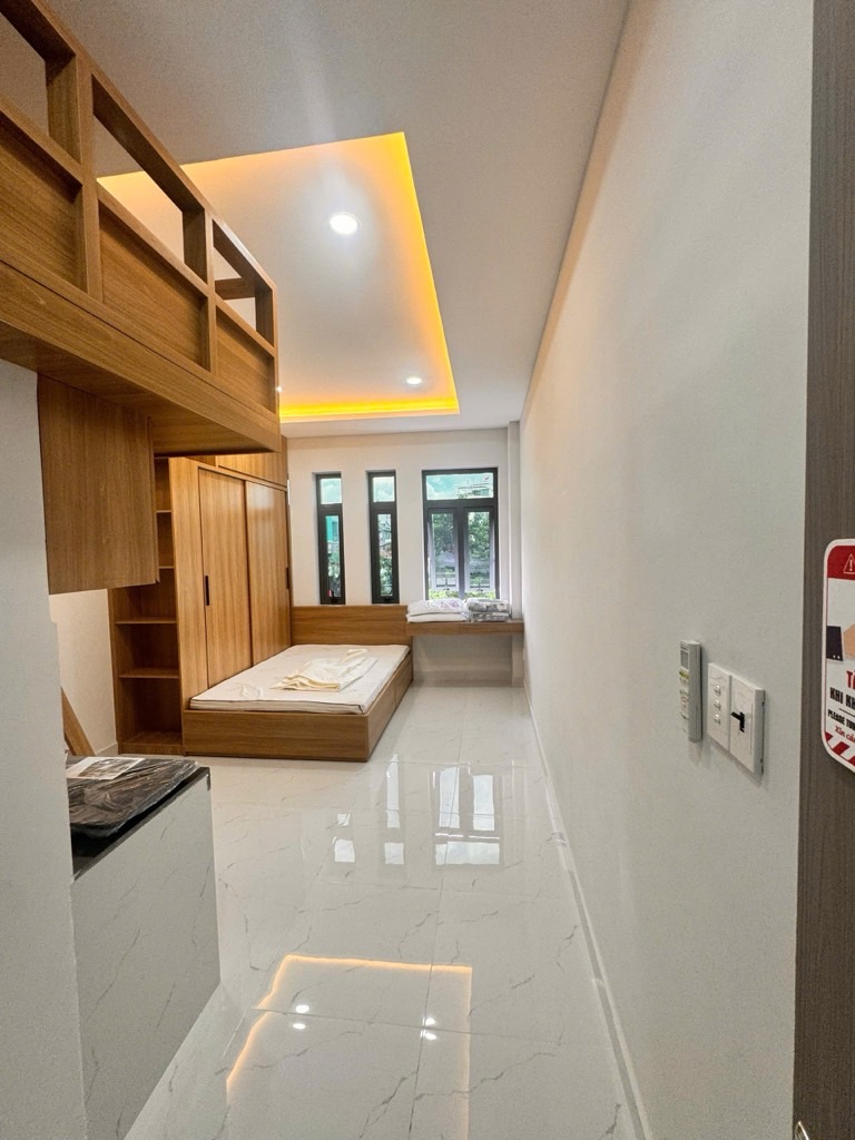 Bán nhà mặt phố phường 11, quận 8, 82m2, 4 tầng, giá 11.5 tỷ