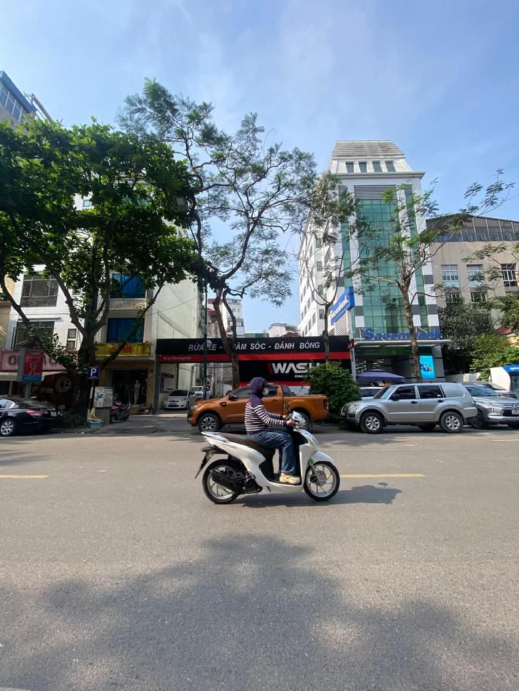 Bán mảnh đất vàng mặt phố Lý Thường Kiệt diện tích 486m2 MT 14m giá 750 tỷ. LH 0868779497 TL sâu