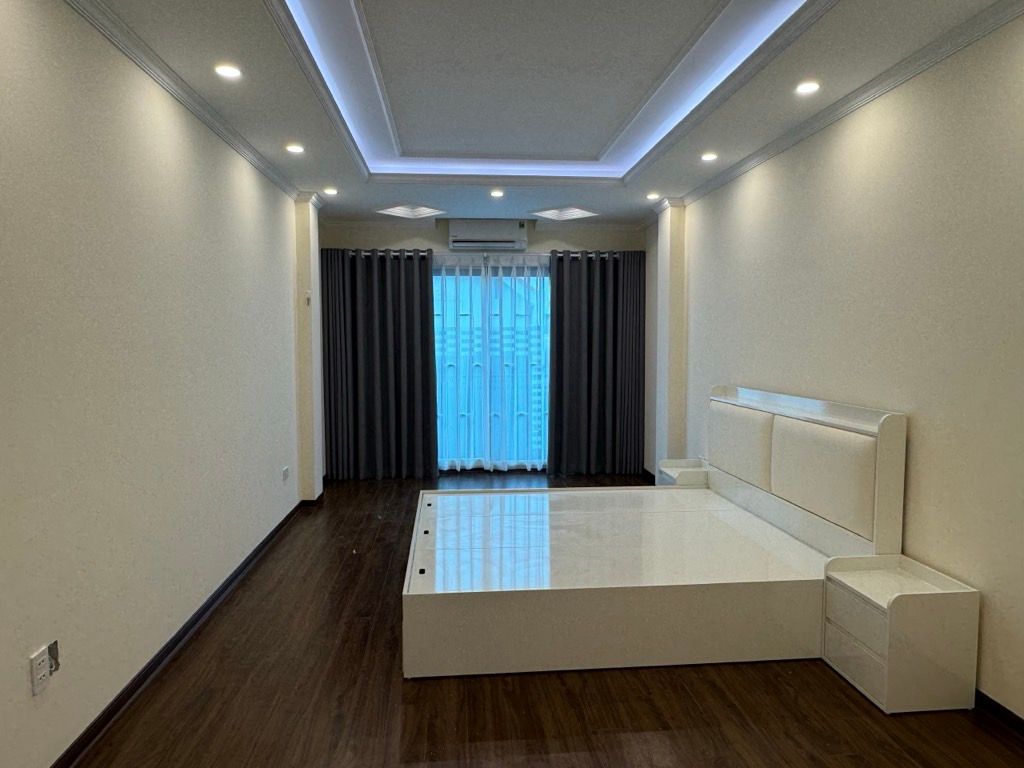 🔥🔥PHÂN LÔ VỈA HÈ – Ô TÔ TRÁNH – THANG MÁY – TU HOÀNG _ GIÁ 12,6 TỶ 🔥🔥
💥 CƠ HỘI SỞ HỮU NHÀ ĐẸP
