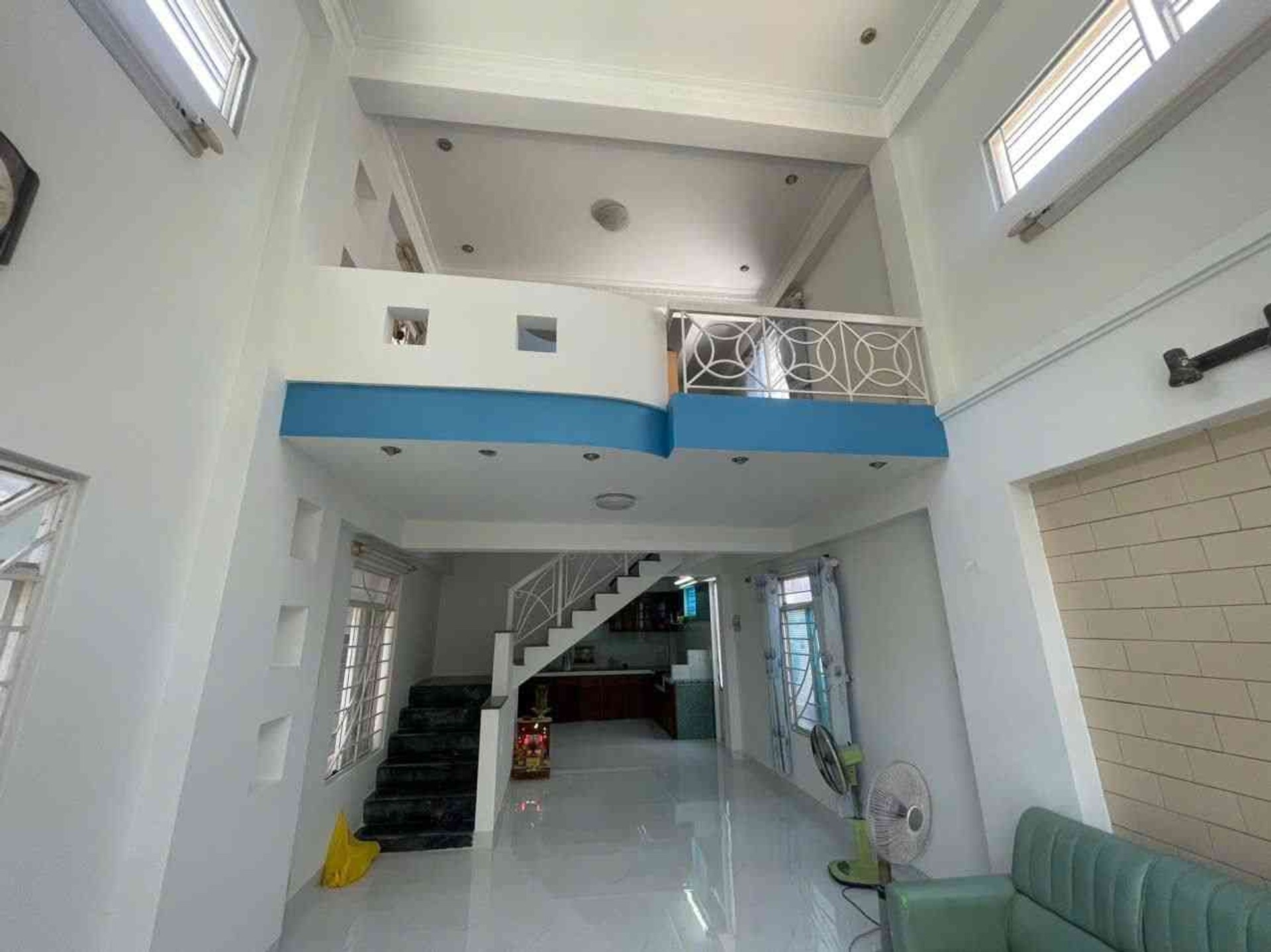 Nhà 3 Tầng Ô Tô Đỗ Cửa Gần Đại Học Sư Phạm Kỹ Thuật