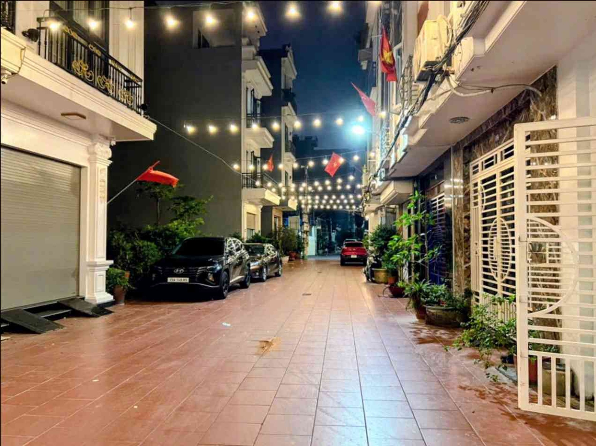 Nhà Lô Góc 3 Thoáng, Ô Tô Đỗ 24/7 Gần KĐT Việt Phát