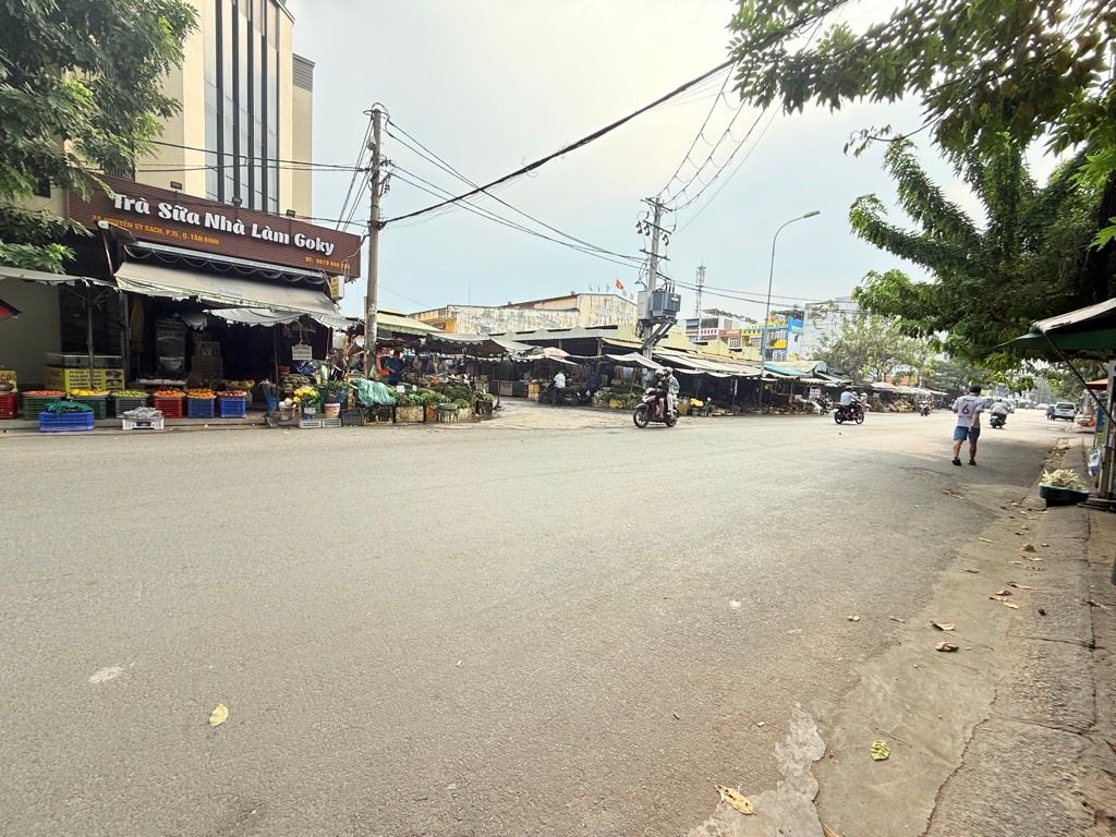 Bán nhà mặt phố Nguyễn Sỹ Sách, 3 tầng, mặt tiền gần 7m
