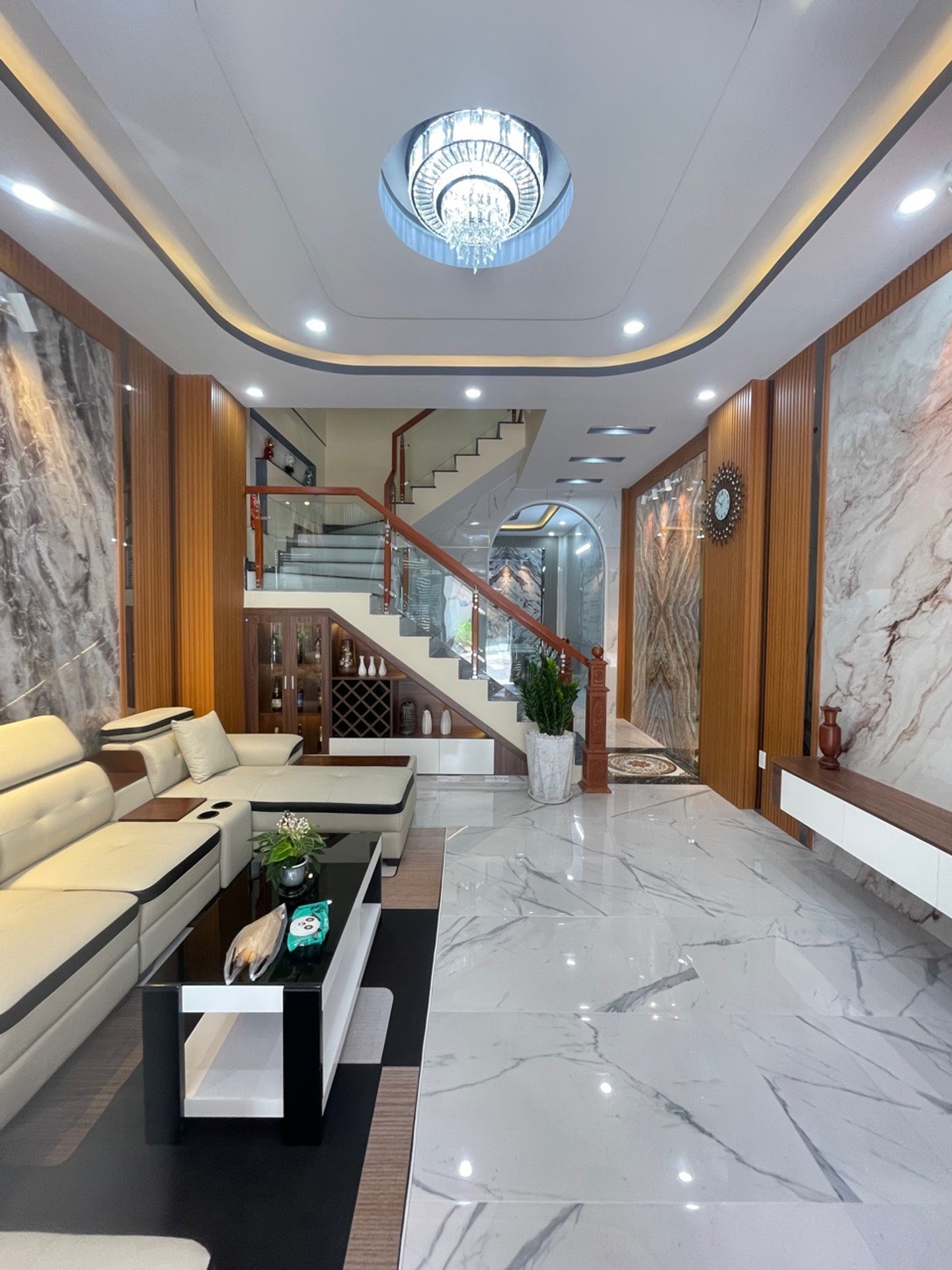 Bán nhà 3 tầng 75m² tại xã Hóc Môn, vị trí thuận tiện gần Lê Thị Hà