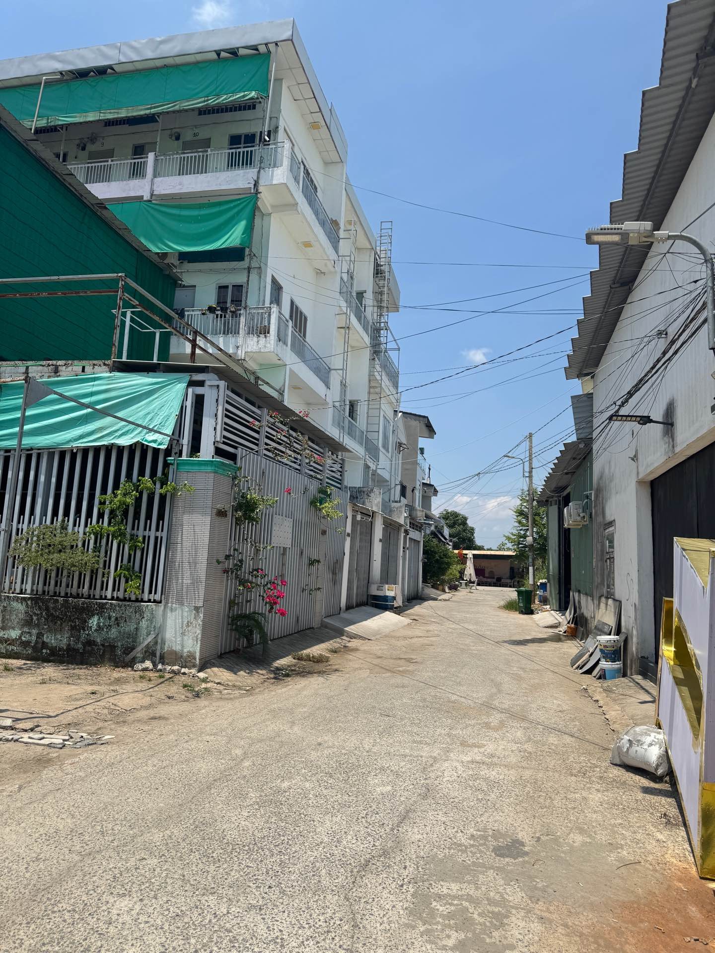 Nhà hẻm rộng Đào Sư Tích giá siêu ưu đãi
