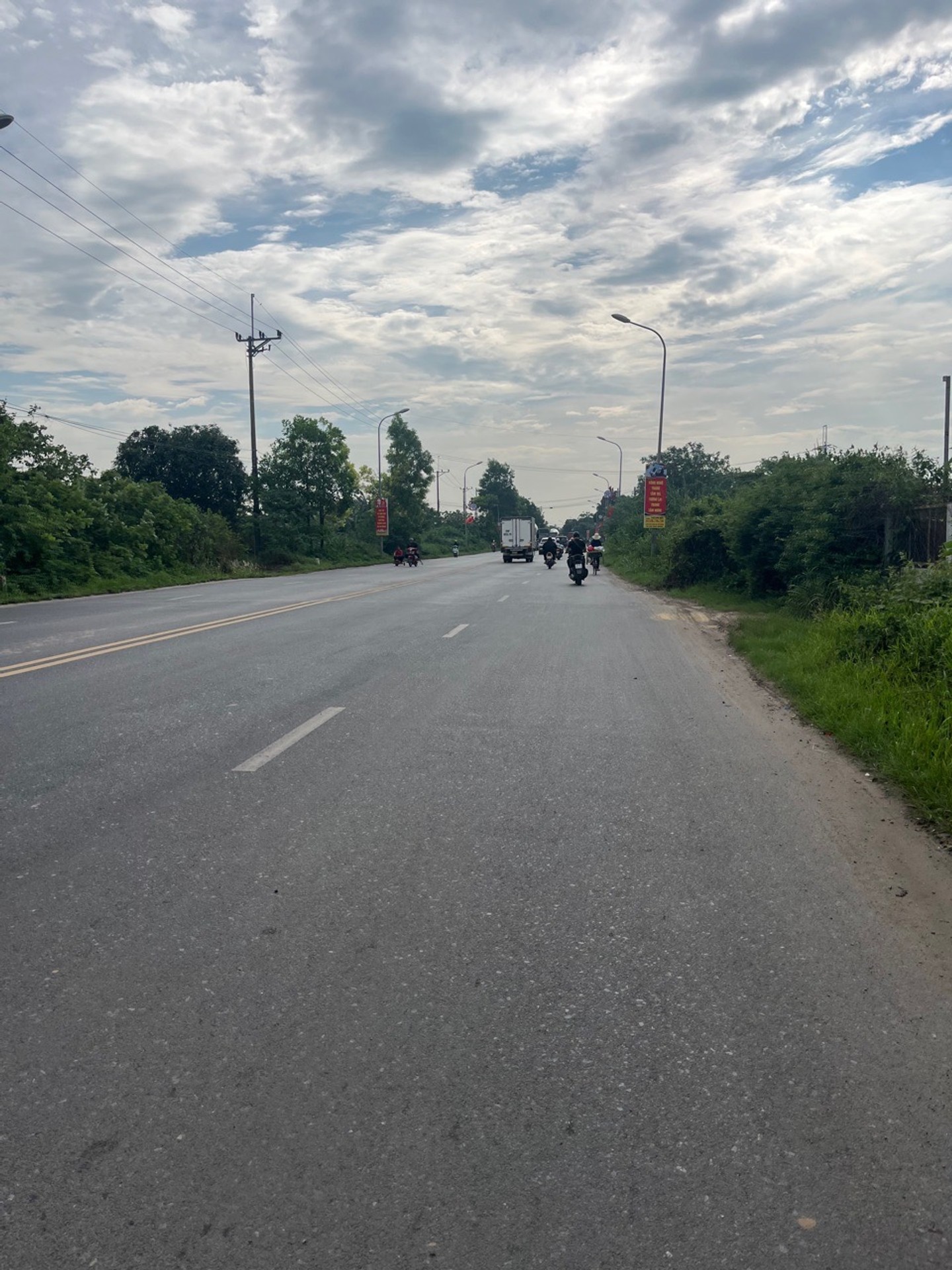 Đất hiếm trục chính ô tô tránh, kinh doanh cực đỉnh