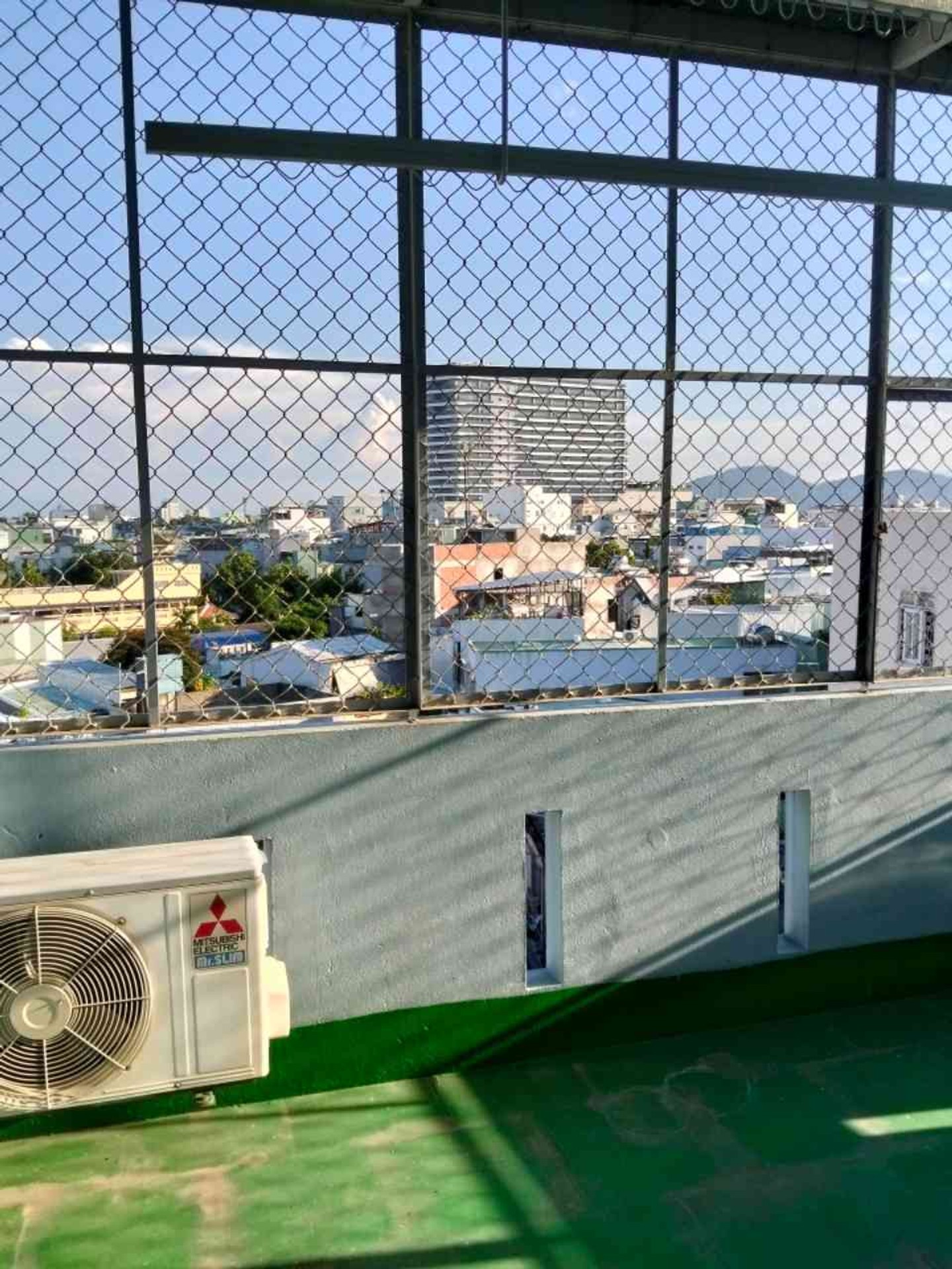 Nhà mặt tiền Hải Phòng 5 tầng, thang máy, nội thất sang trọng
