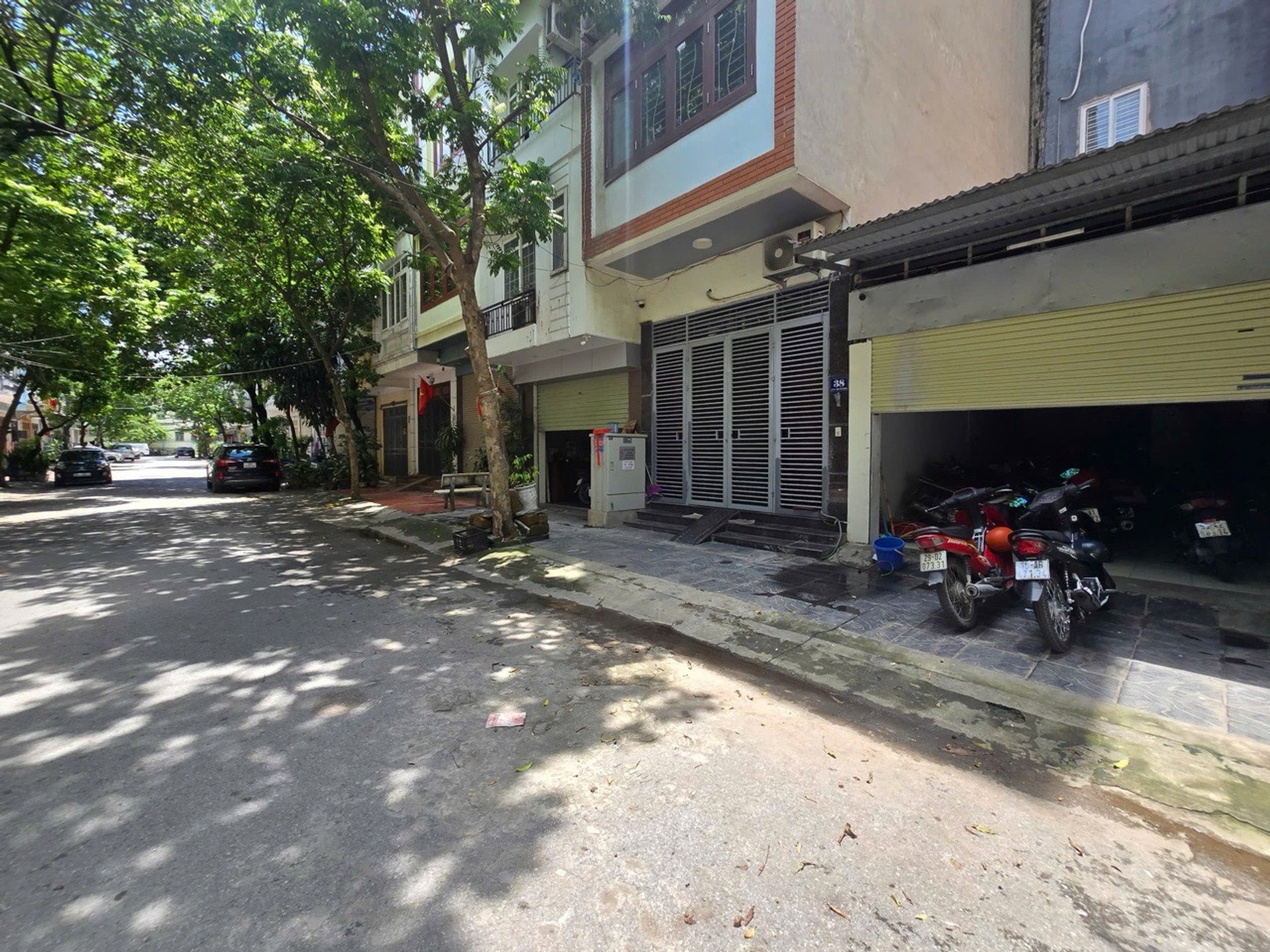 Nhà cấp 4 mặt đường Đông Nam gần Nhà thi đấu Hà Đông - Ngô Thì Nhậm 40m2