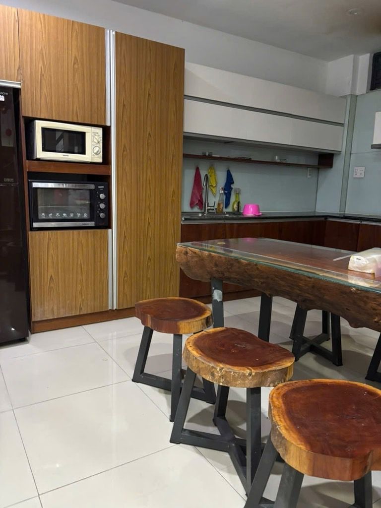 Bán nhà 4 tầng kiên cố 2 mặt kiệt tại trung tâm thành phố, diện tích 45m²