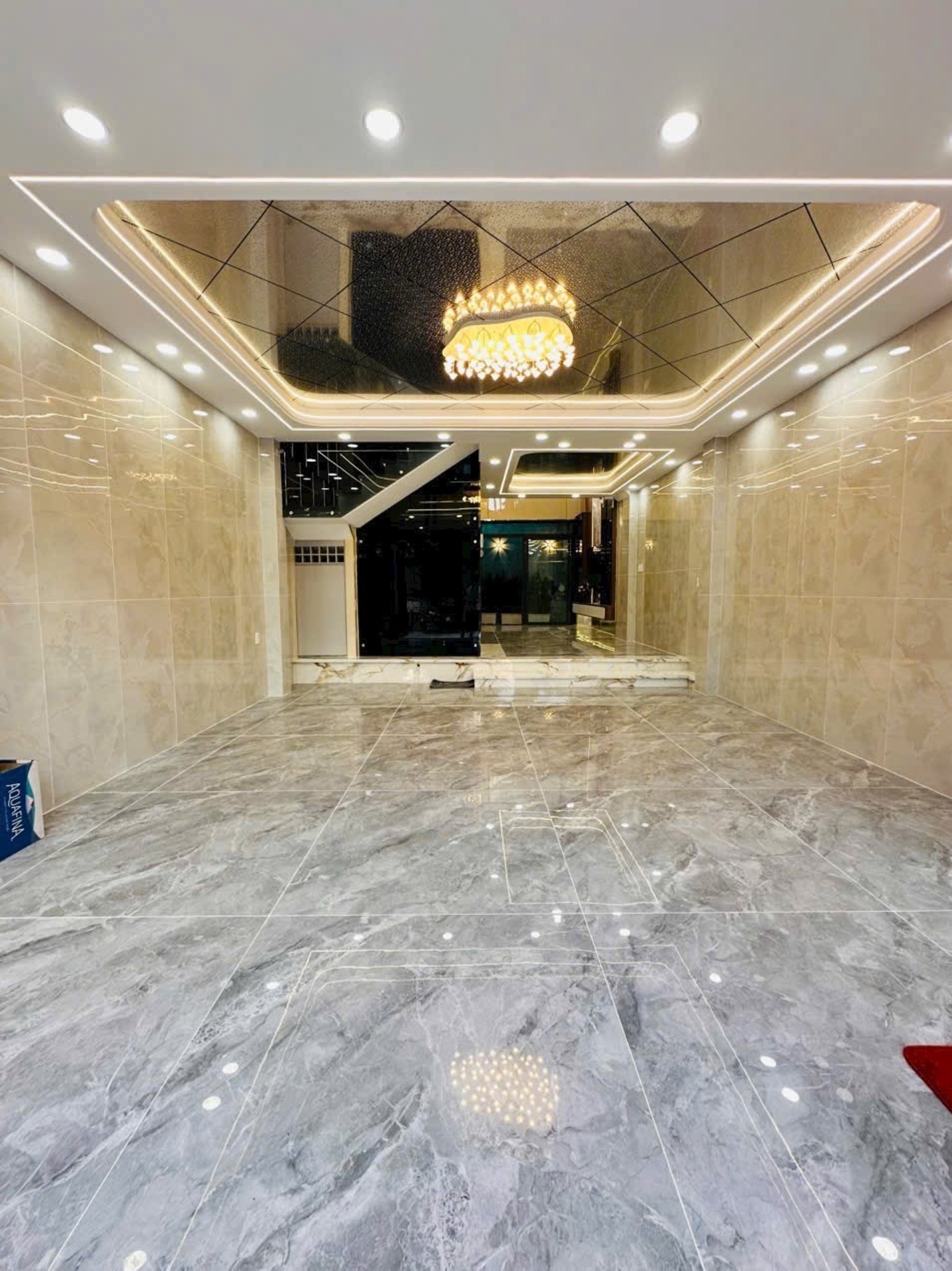 Cơ hội sở hữu nhà riêng 5 tầng thang máy ngay Quận 12 giá hấp dẫn