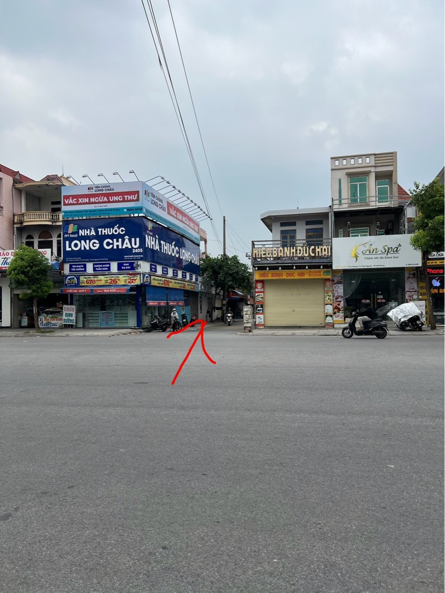 Bán nhà riêng 3 tầng tại trung tâm Thủy Nguyên, gần ngã tư thị trấn Núi Đèo, diện tích 61.5m²