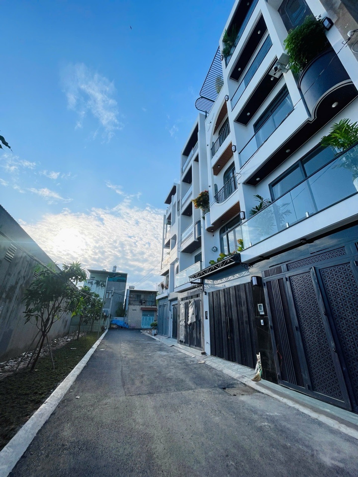 Bán nhà 4 tầng 4 phòng ngủ tại Quận 12 giá 6,42 tỷ