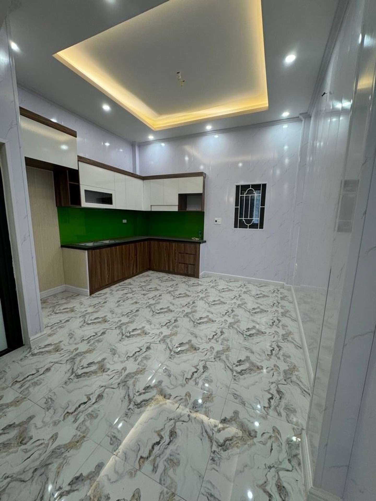 Cơ hội hiếm có sở hữu nhà đẹp Quang Tiến giá tốt