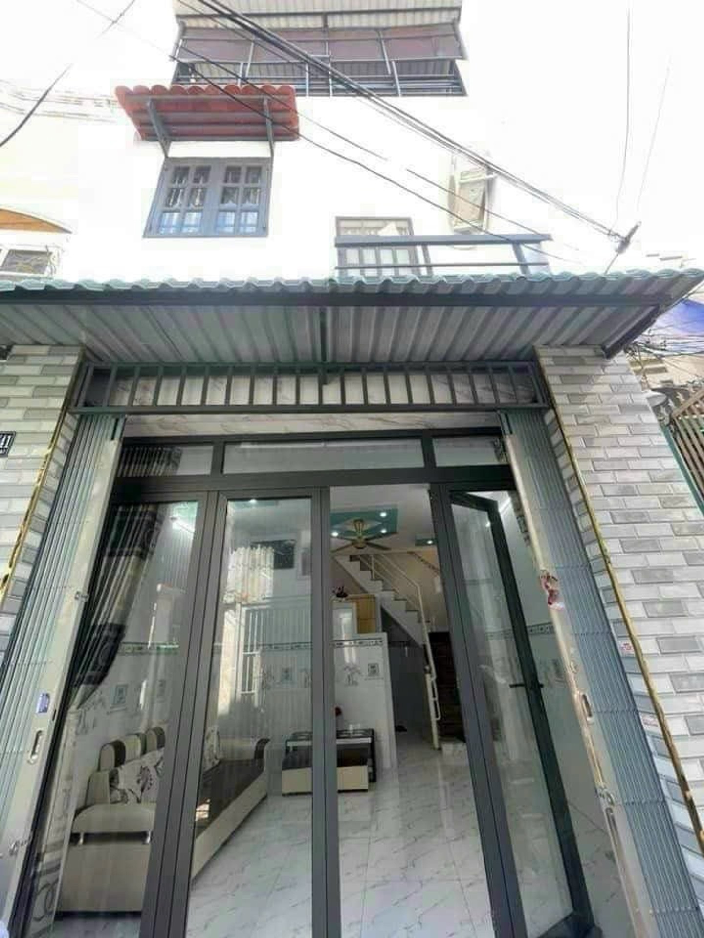 BAN NHÀ 3 TẦNG QUẬN 7 - Đ. HUỲNH TẤN PHÁT KẾ BÊN PHÚ MỸ HƯNG - HẺM 1 XẸT KINH DOANH - GIÁ 3ty nhỉnh