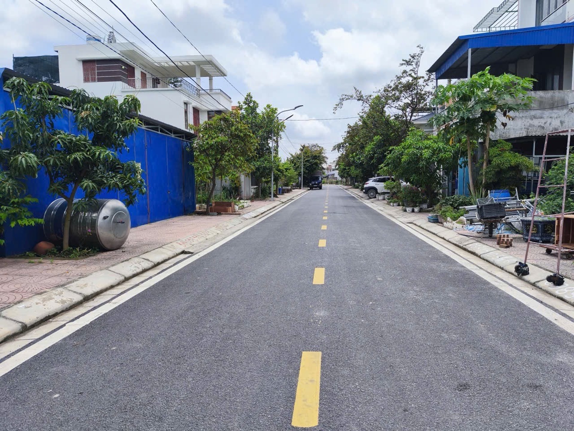 Đất phân lô khu vực thôn Lương Quán xã Nam Sơn, thuận tiện di chuyển và sinh hoạt