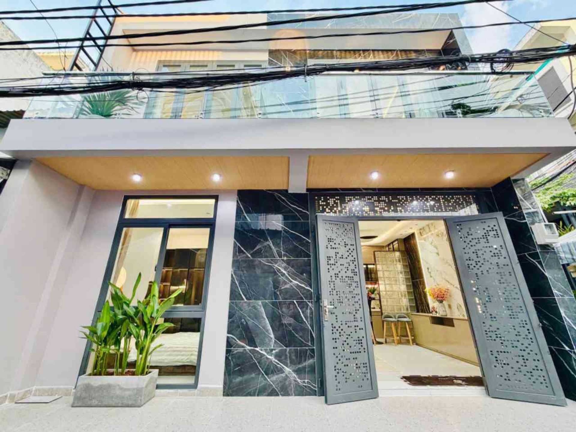 Nhà hoàn thiện đẹp, 2 tầng, khu An Hội Đông đáng sống