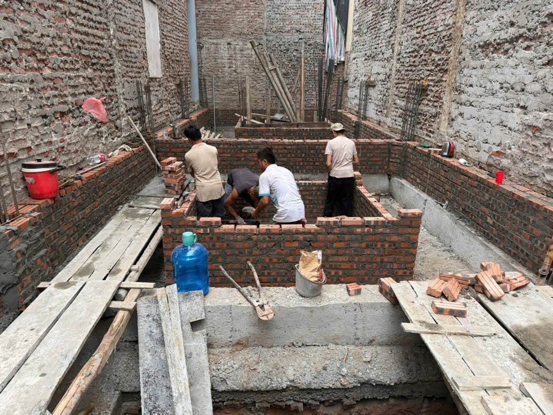 Căn hộ chung cư mini 7 tầng mặt ngõ ô tô khu vực trung tâm, Định Công Hạ
