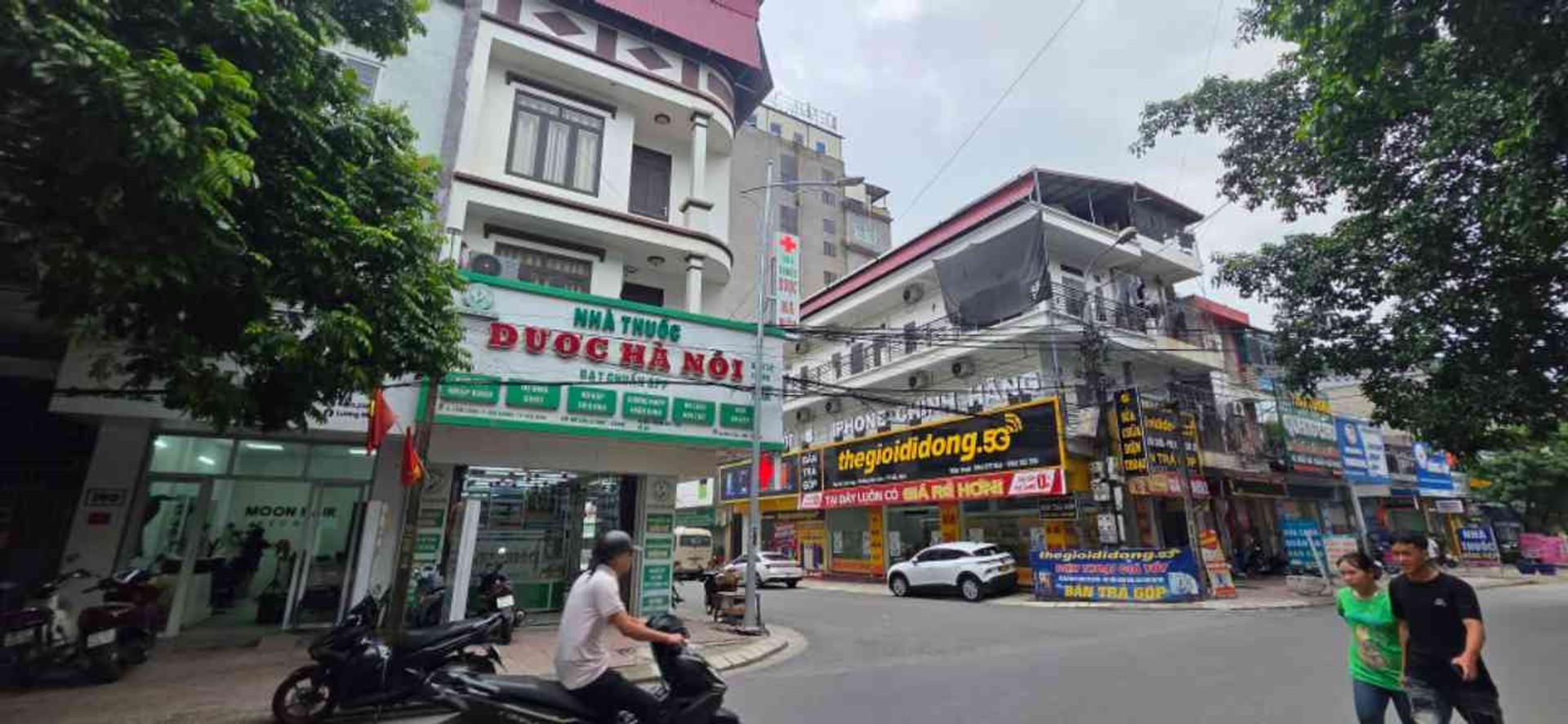 Bán đất lãm làng